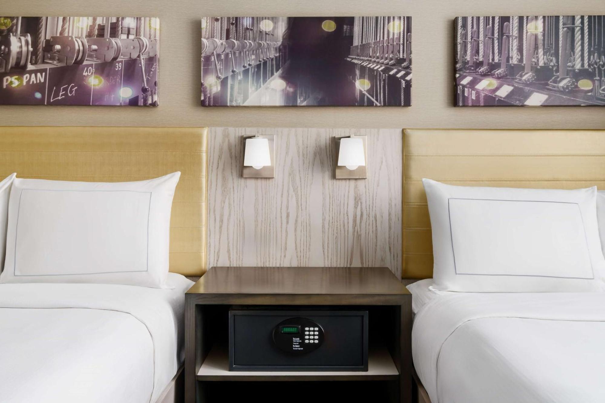 Doubletree By Hilton New York Times Square West Hotel New York