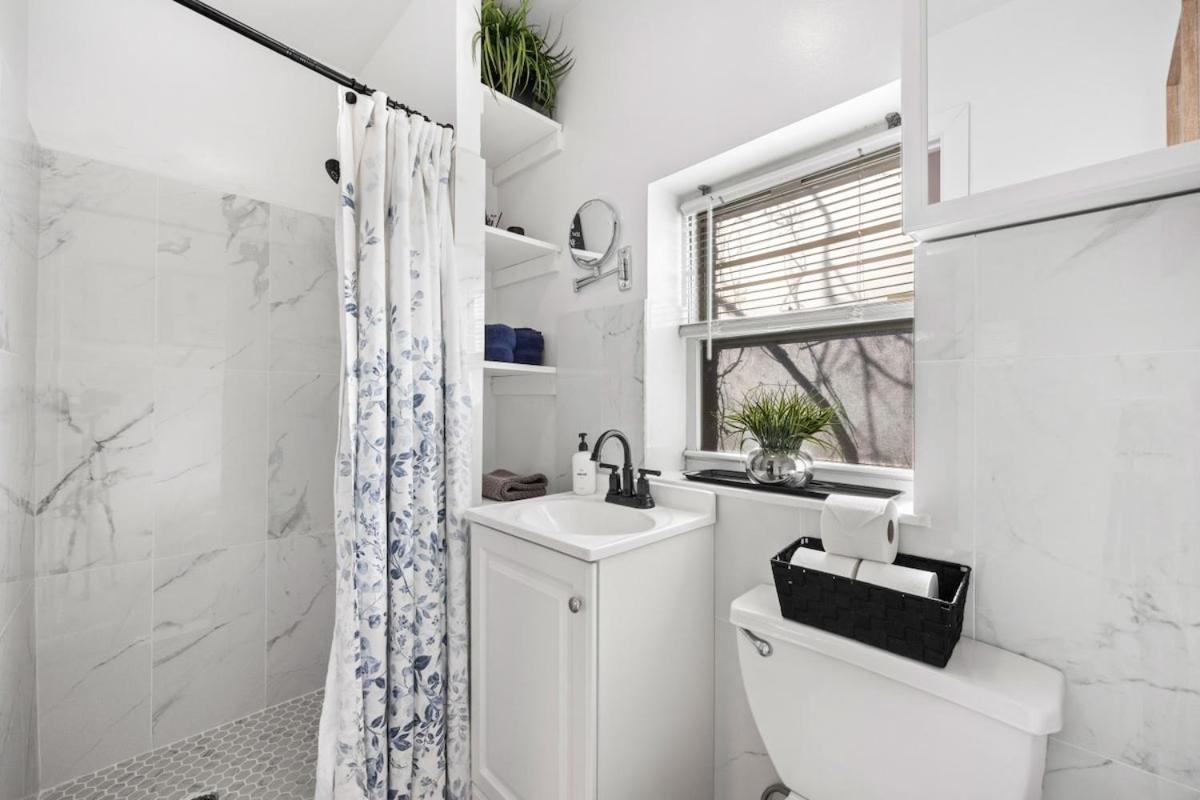 Midtown - Walking Distance To Times Square Apartment