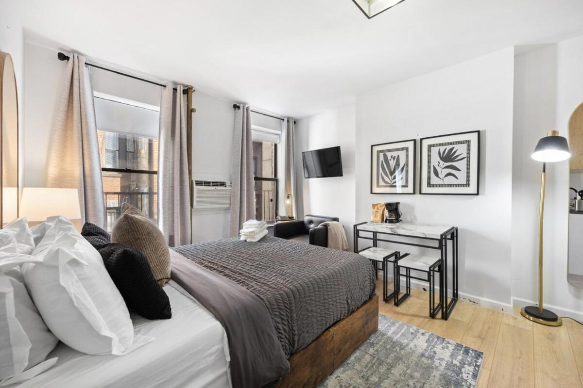 Midtown - Walking Distance To Times Square * New York