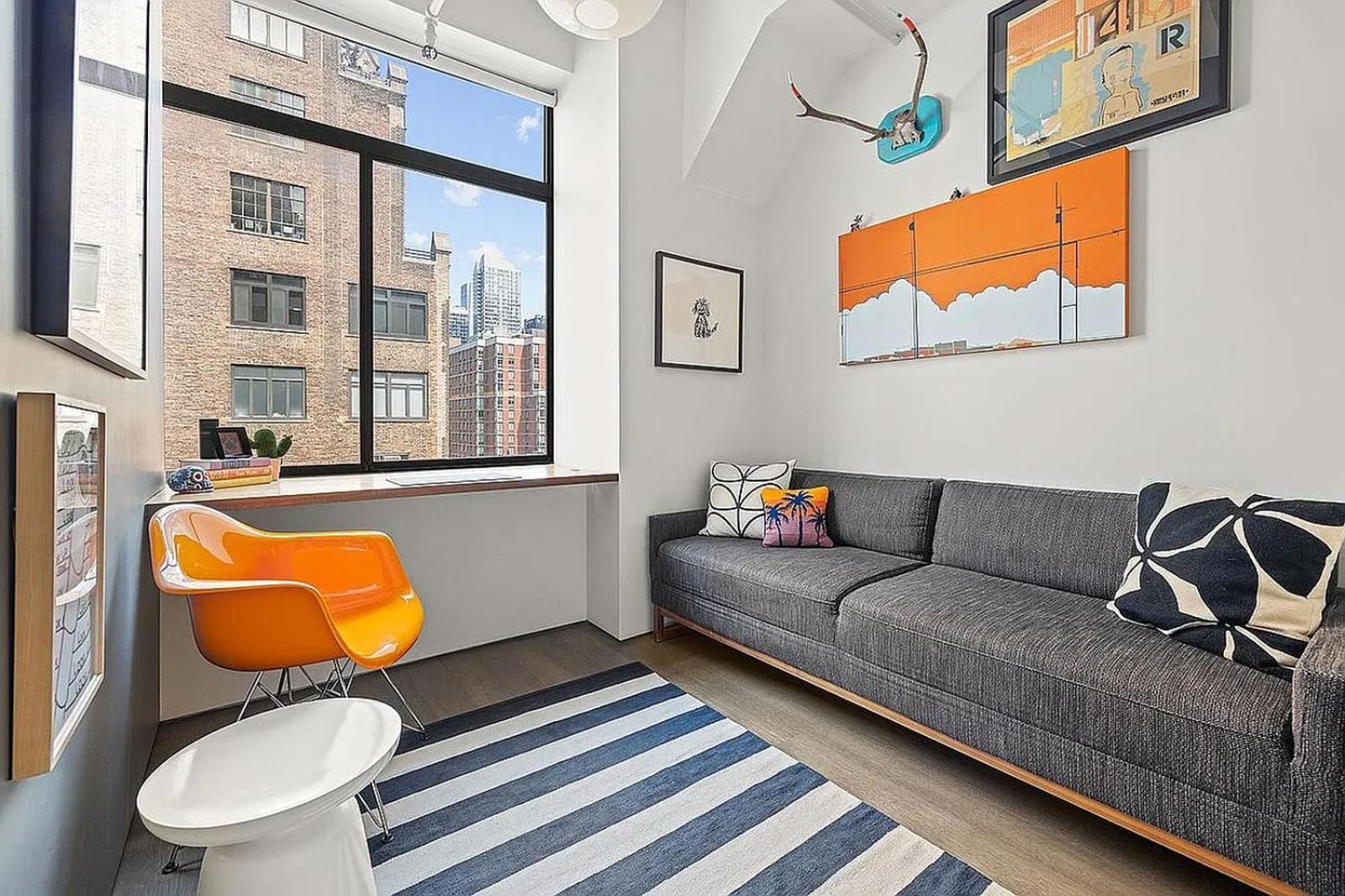 Modern 3bdr With Roof Apartment *