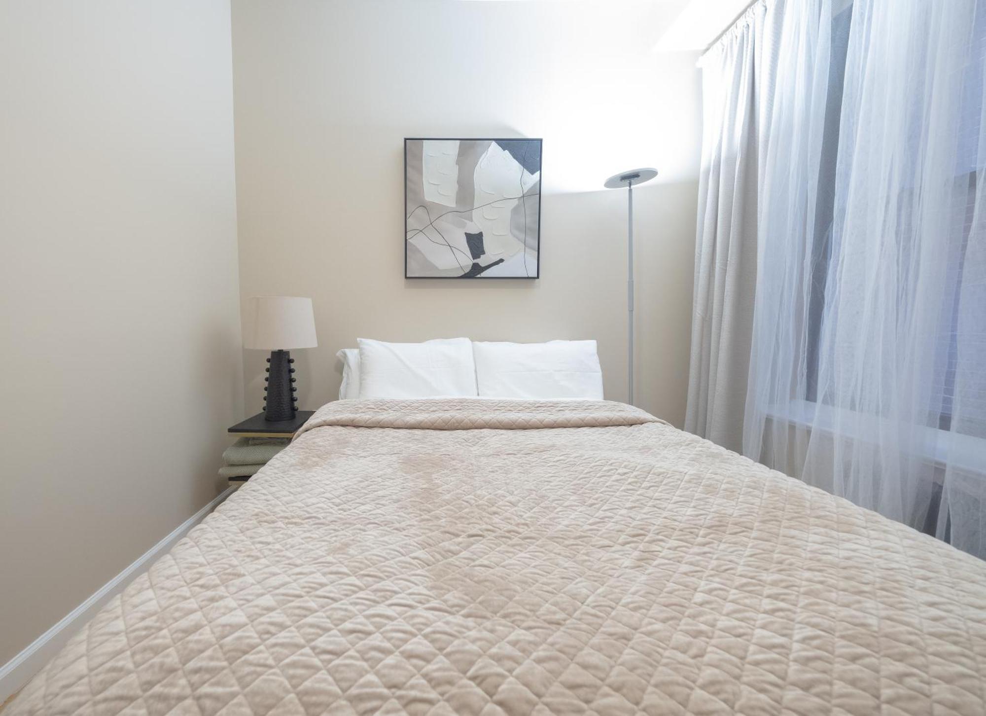 Apartment 3br Two Blocks To Park Elevator, Laundry, Virtual Doorman *