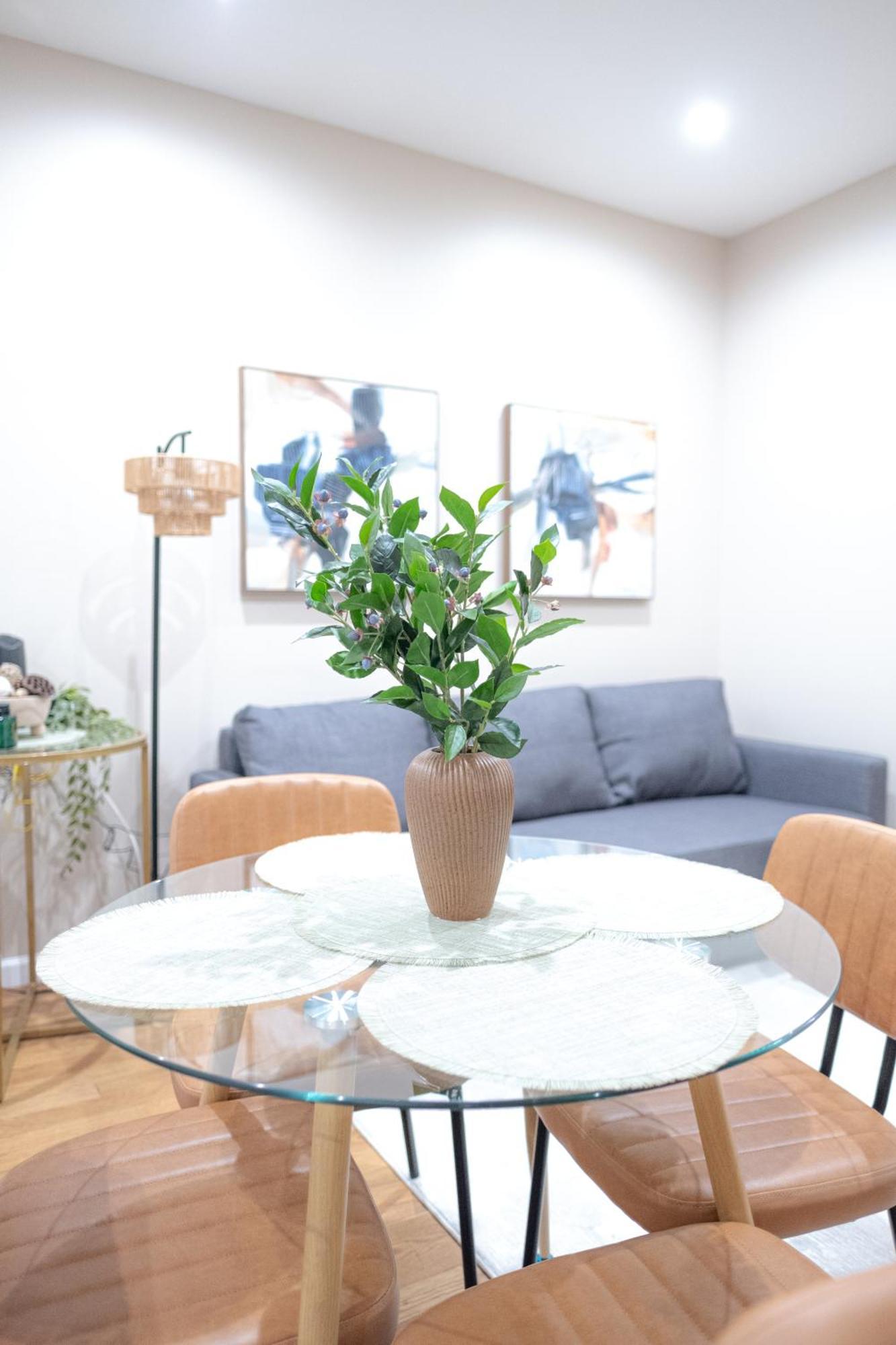 Apartment 3br Two Blocks To Park Elevator, Laundry, Virtual Doorman