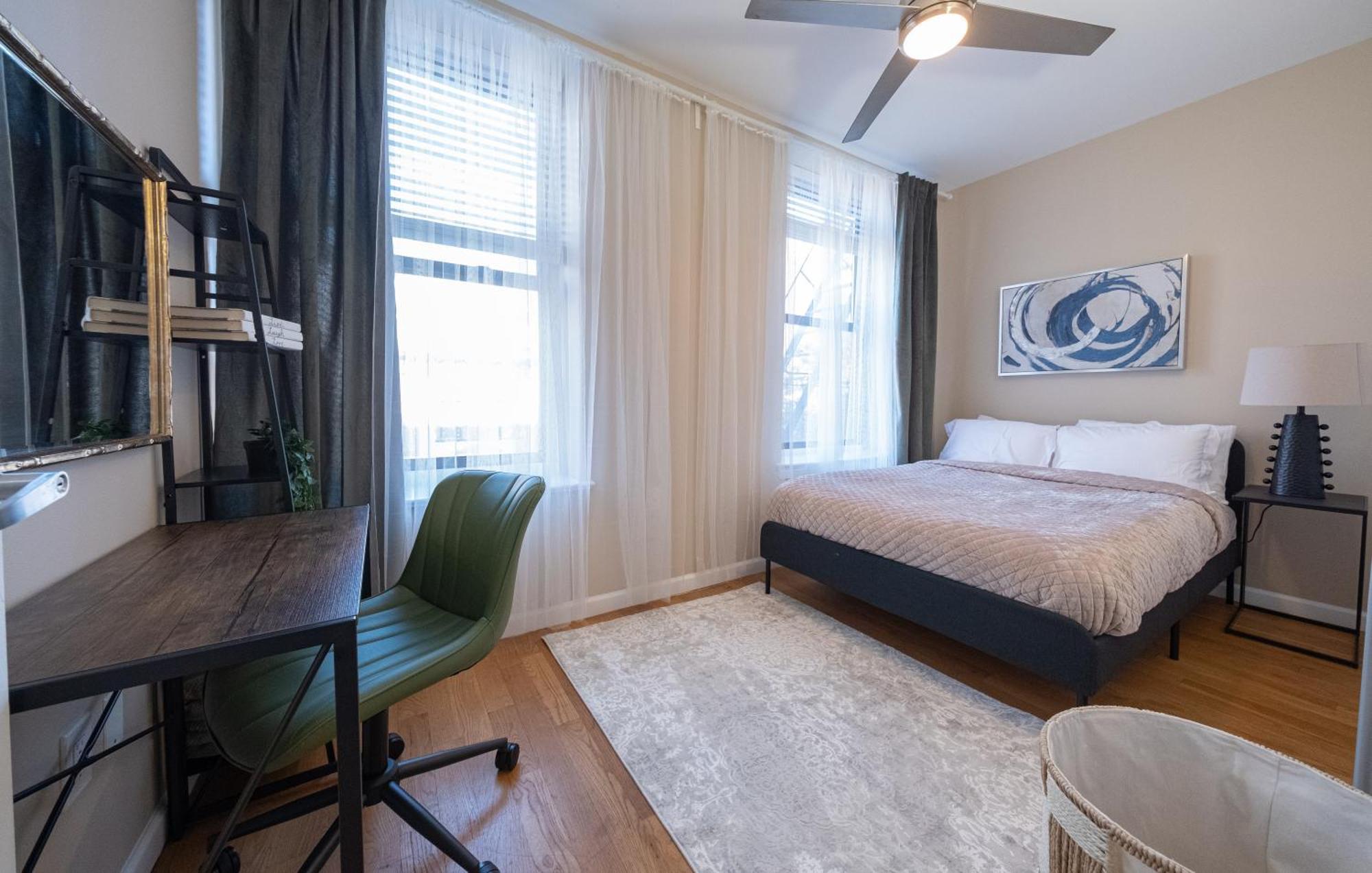 3br Two Blocks To Park Elevator, Laundry, Virtual Doorman Apartment