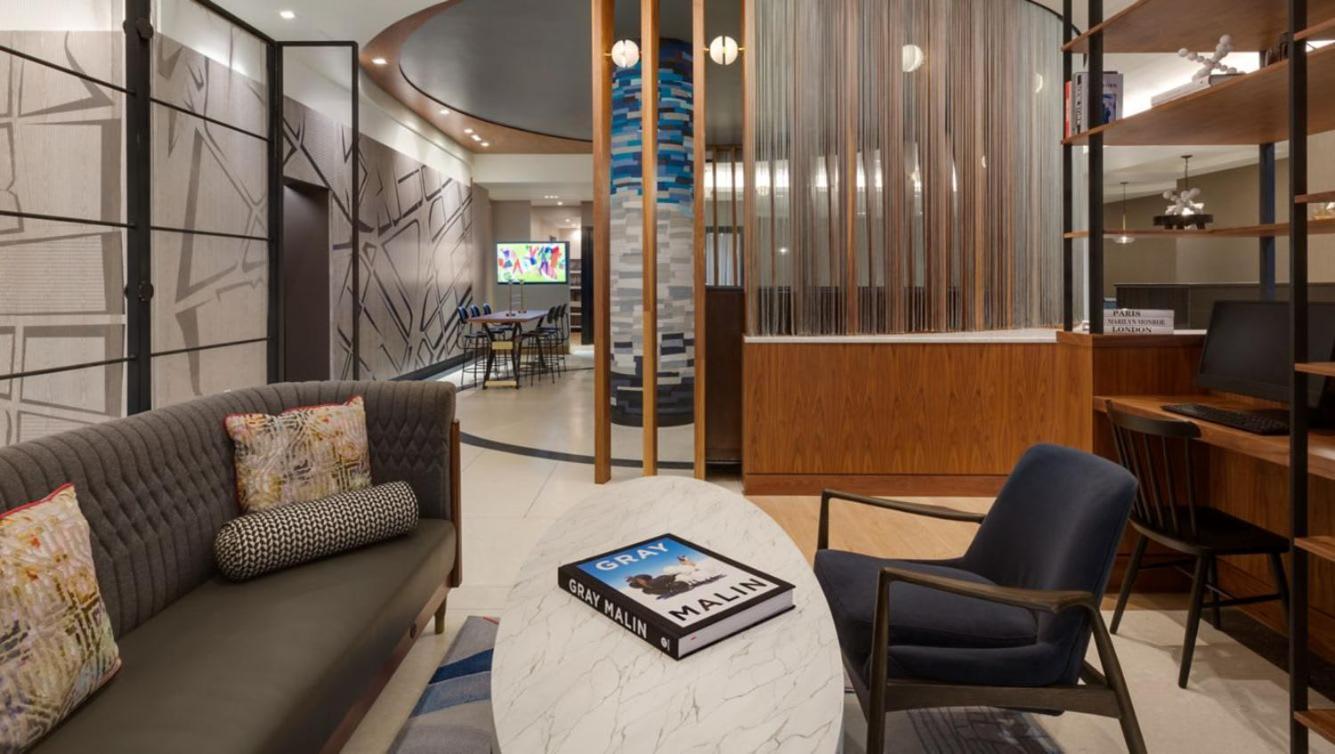 The Vibe On 5th Vibe 8750 Apartment