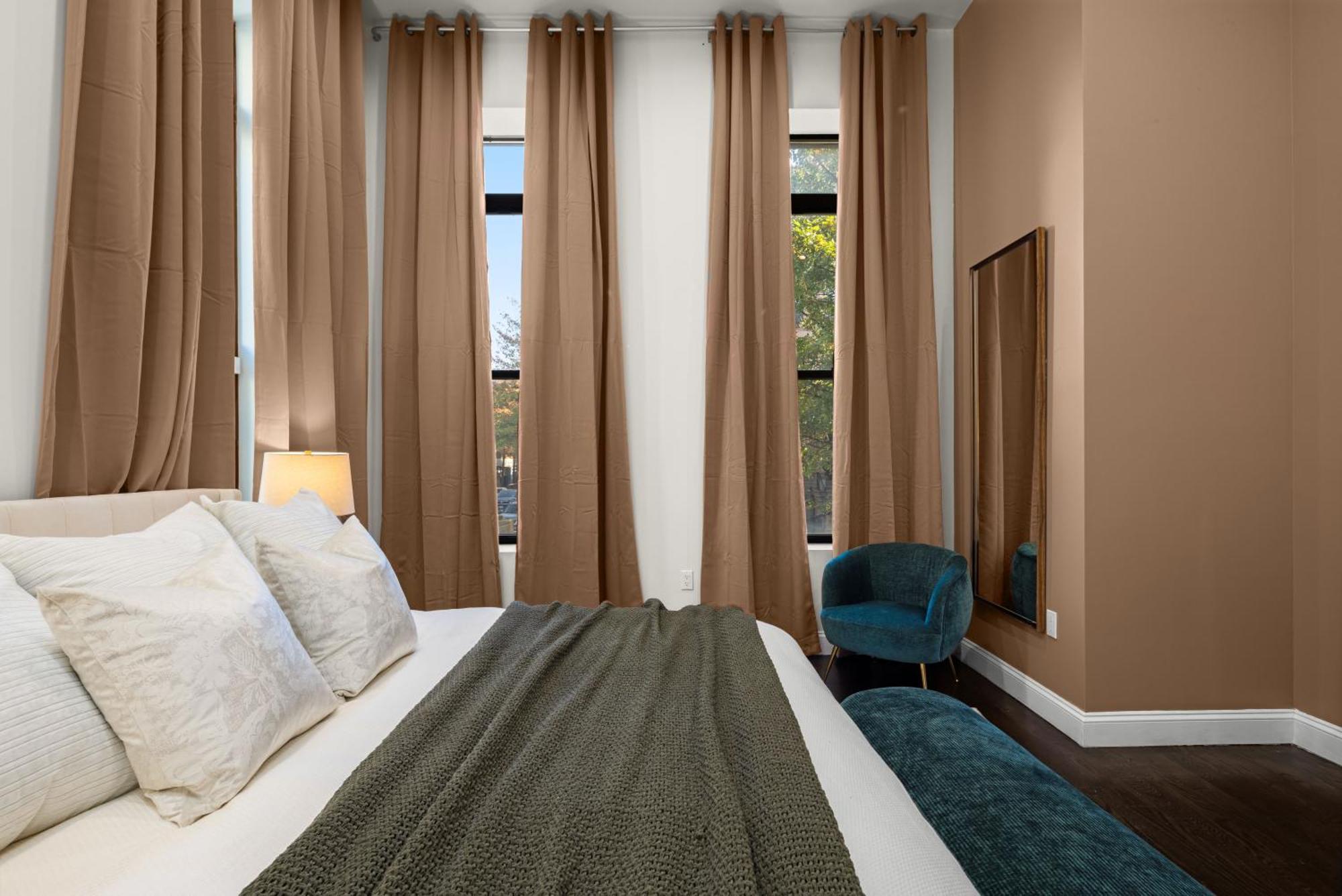 Apartment Stylish 3br Designer In Harlem With Parking New York