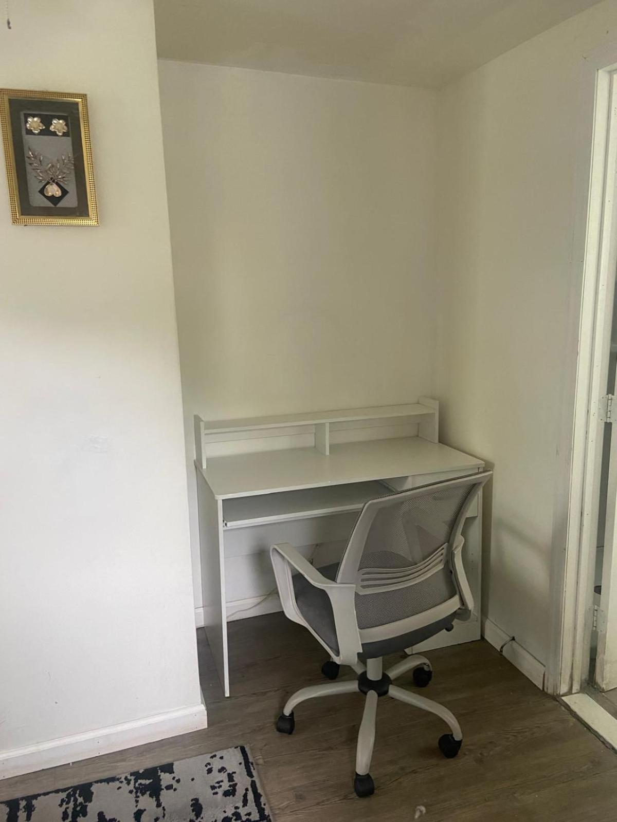 Homestay Cozy With Private Bathroom *