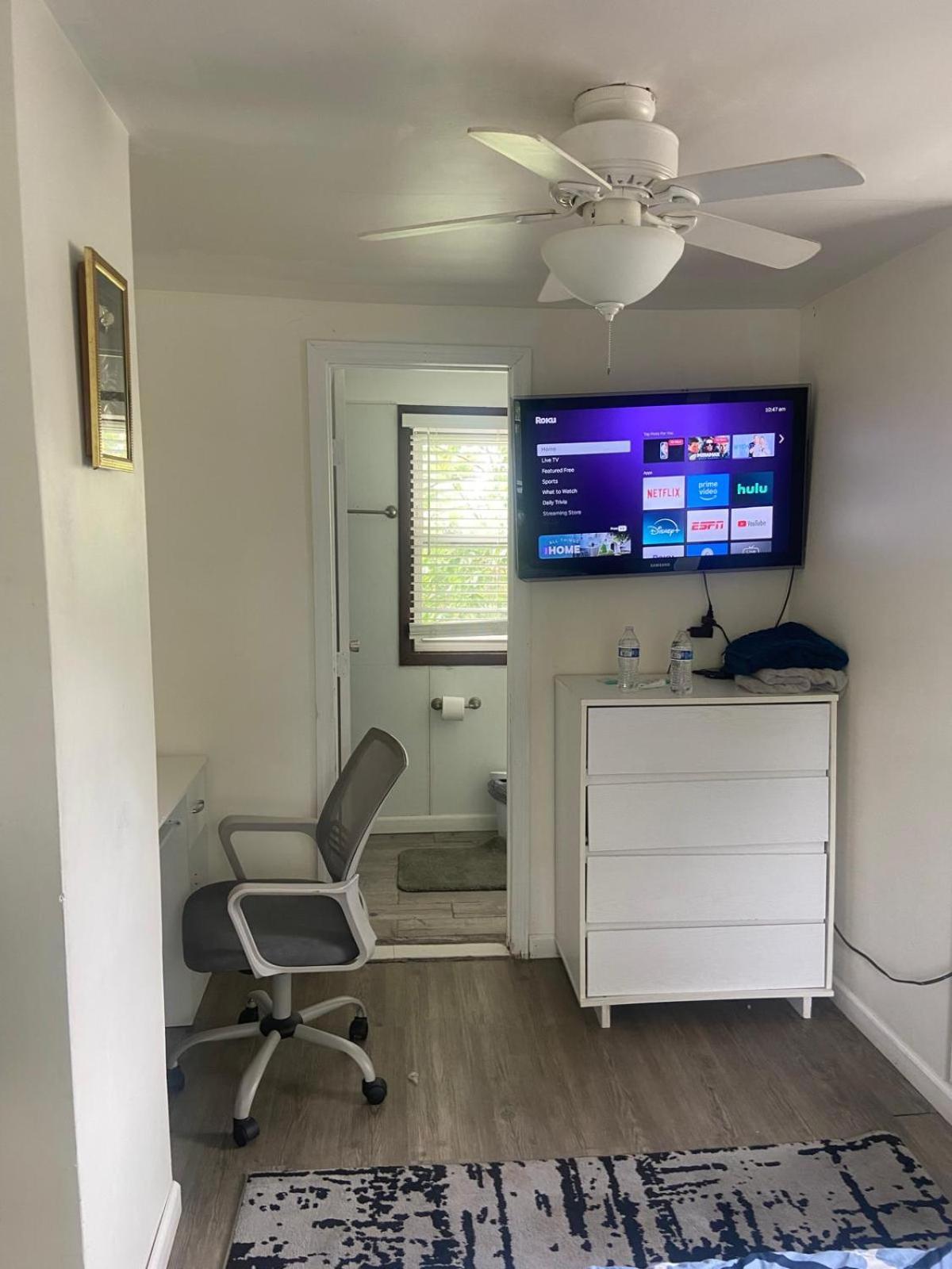 Cozy With Private Bathroom * New York