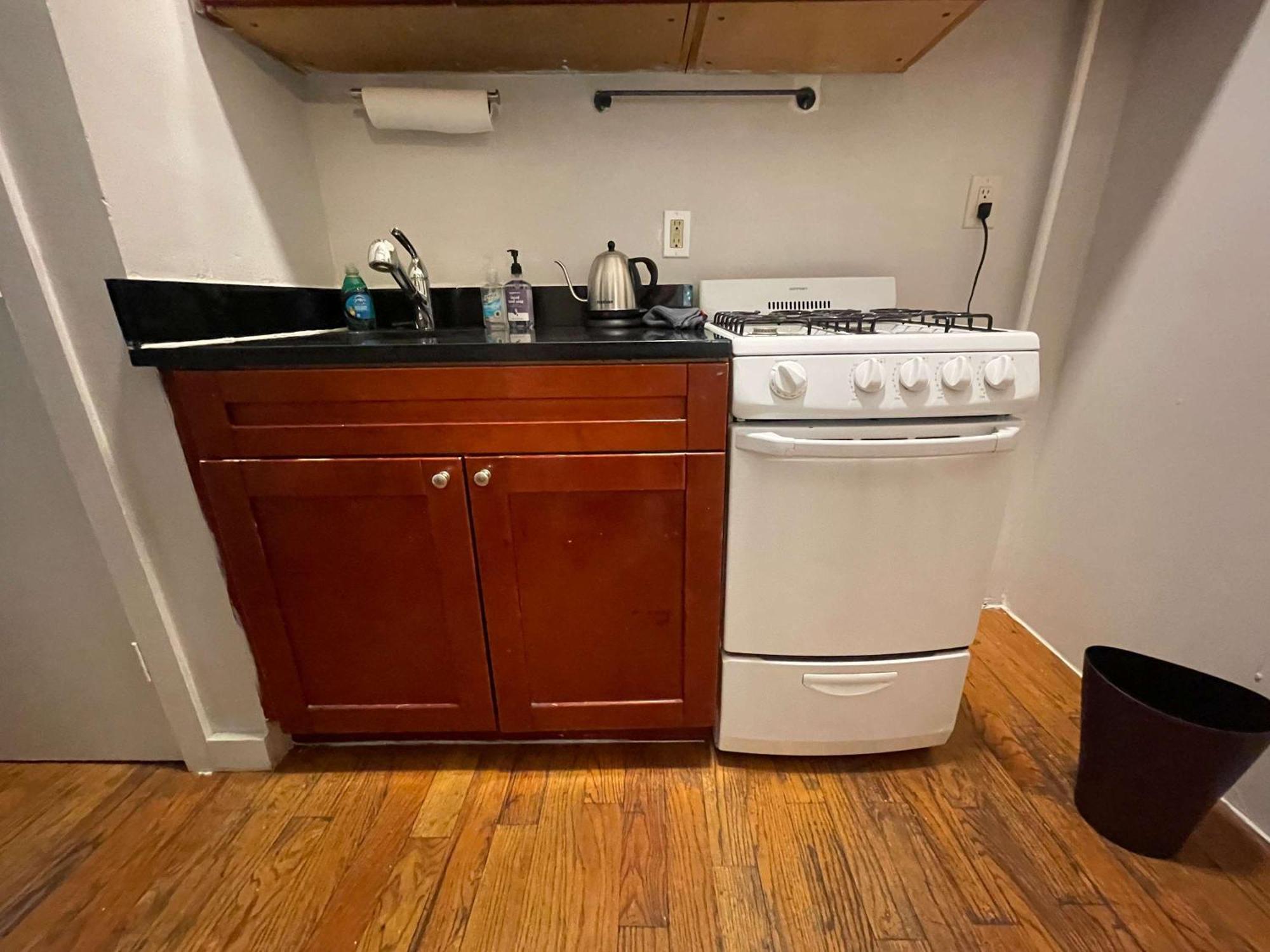 Union Square 4 With Shower - Shared Toilet Apartment New York