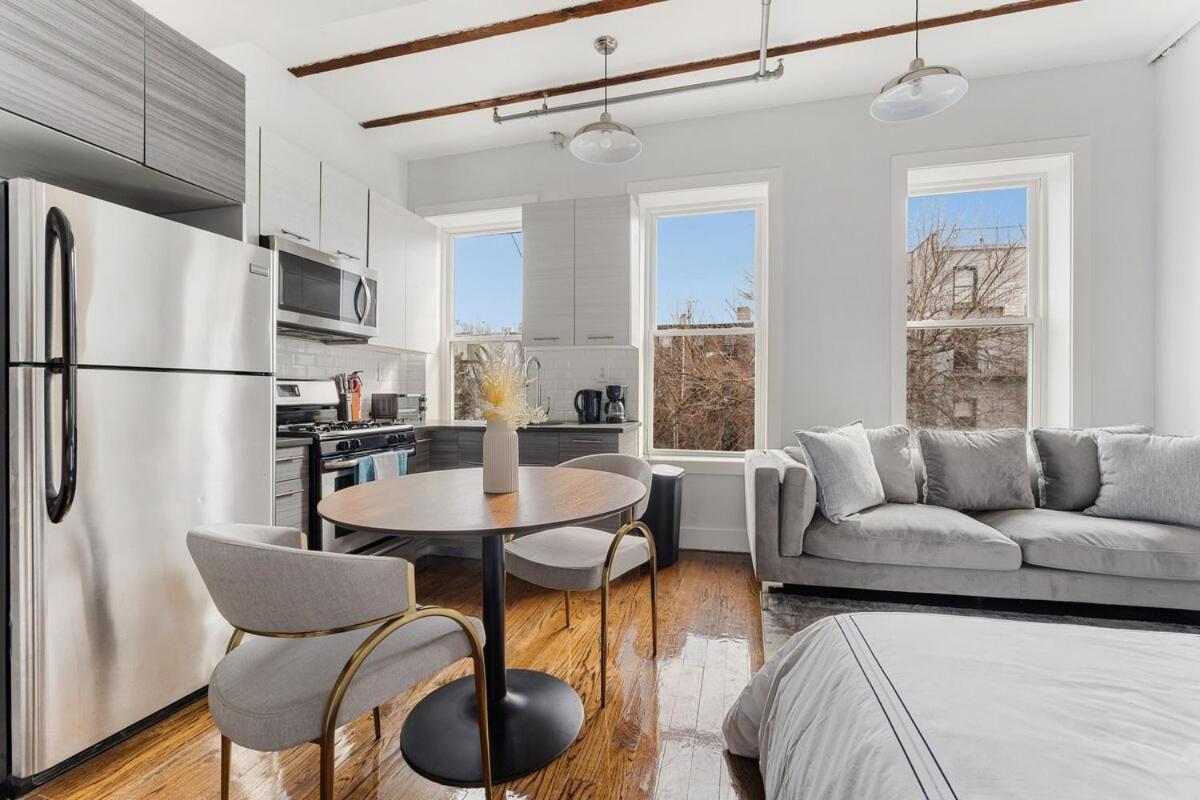 Chic In The Heart Of Brooklyn New York