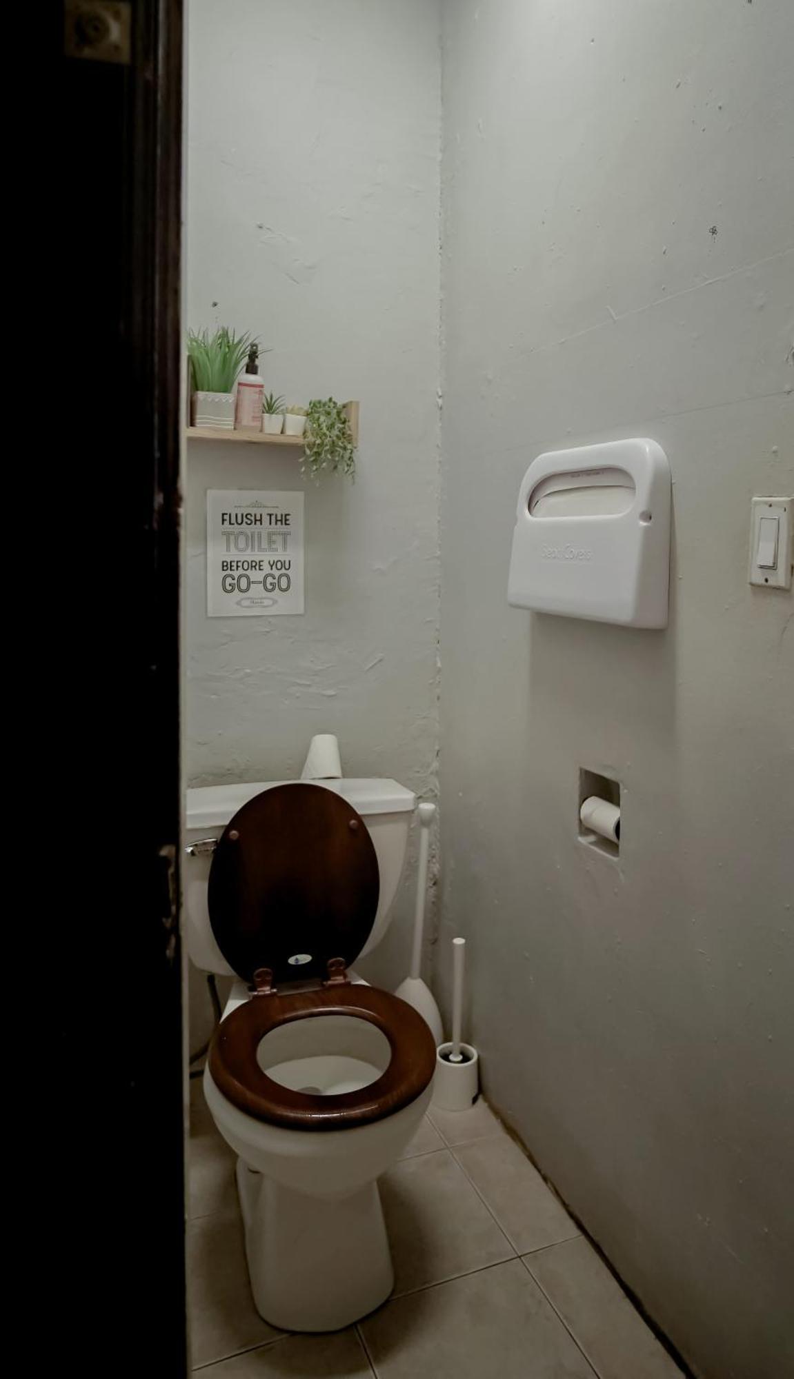 Union Square 4 With Shower - Shared Toilet Apartment