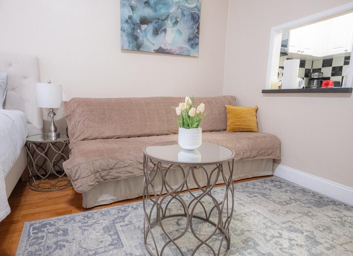 Close To Park, Lenox Hill & Ny Presbyterian