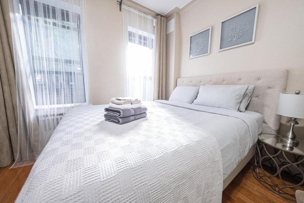 Close To Park, Lenox Hill & Ny Presbyterian Apartment