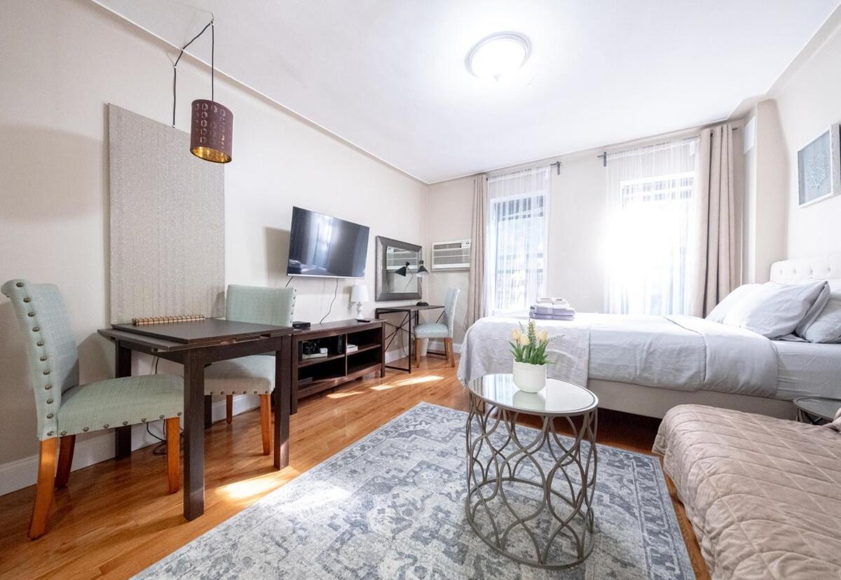 Close To Park, Lenox Hill & Ny Presbyterian
