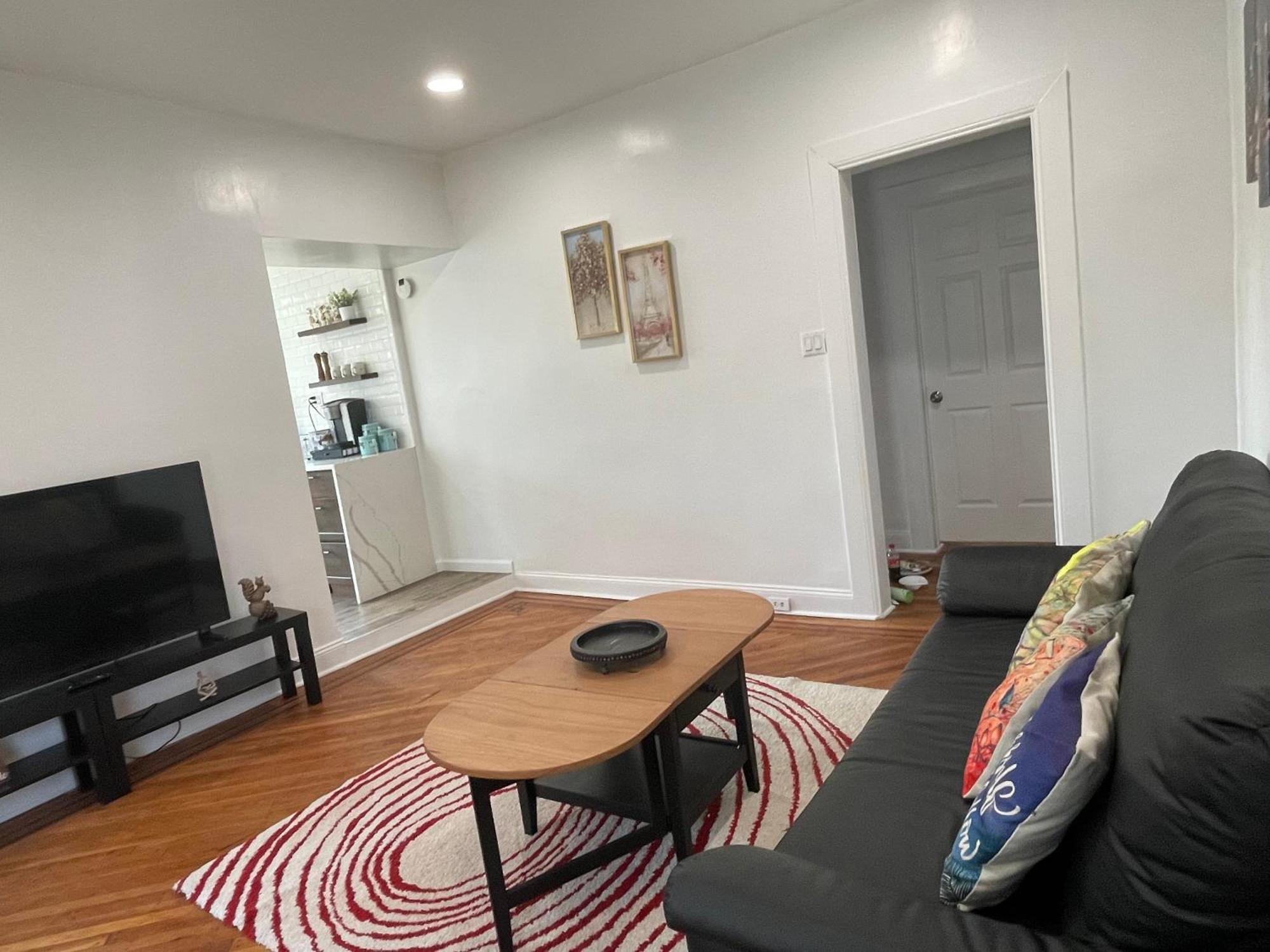 Gorgeous Victorian House!! Entire In Sam's Villa New York