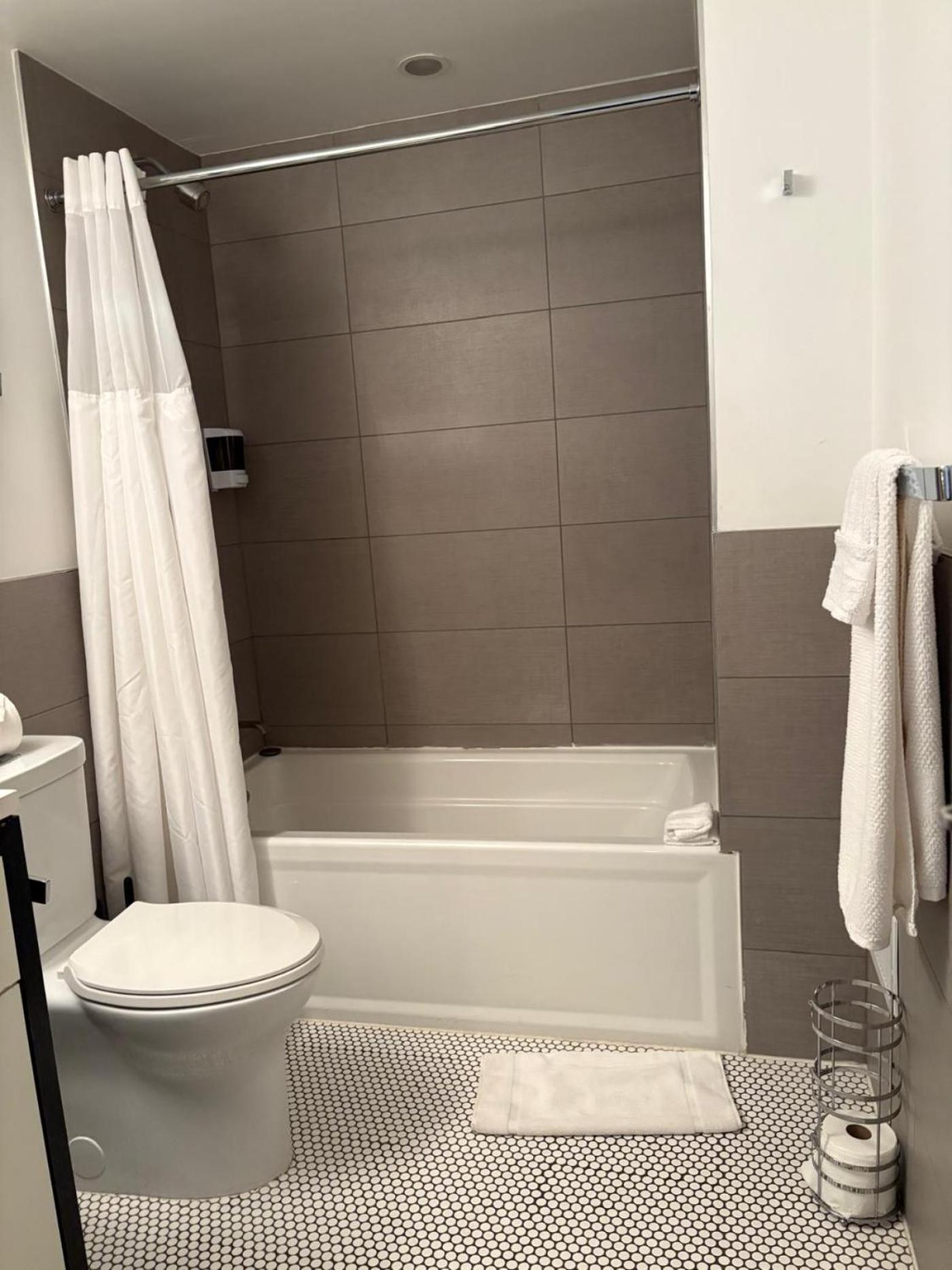 Harlem New Multi-million Dollar Manhattan Brownstone Holiday home