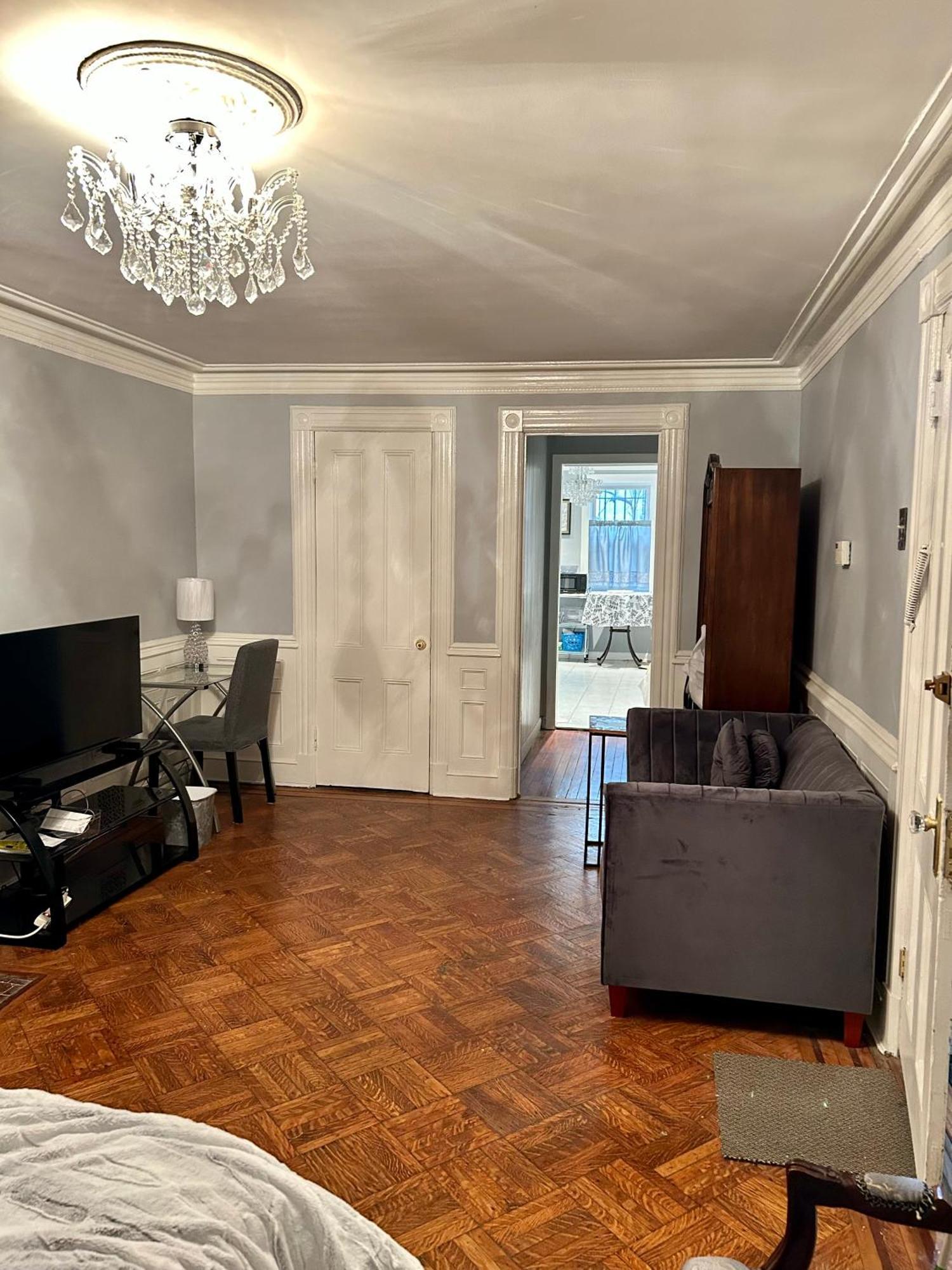 Homestay Bk 422 New York