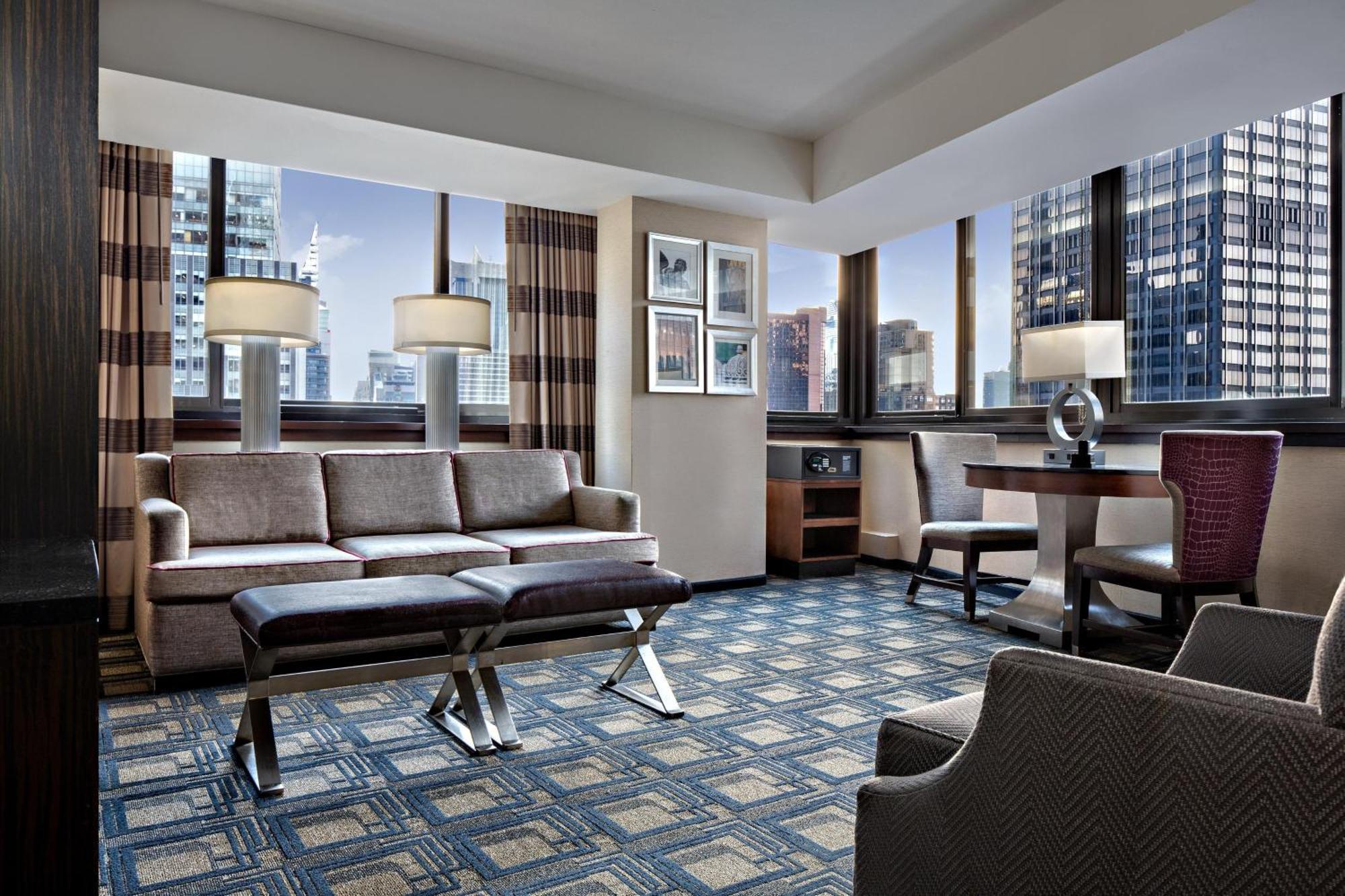 Sheraton Times Square Hotel 4*