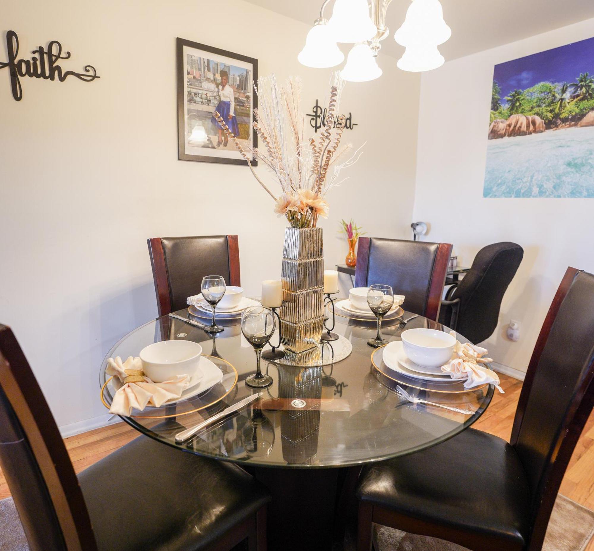 Chekells Cozy Close To Everything Free Wifi