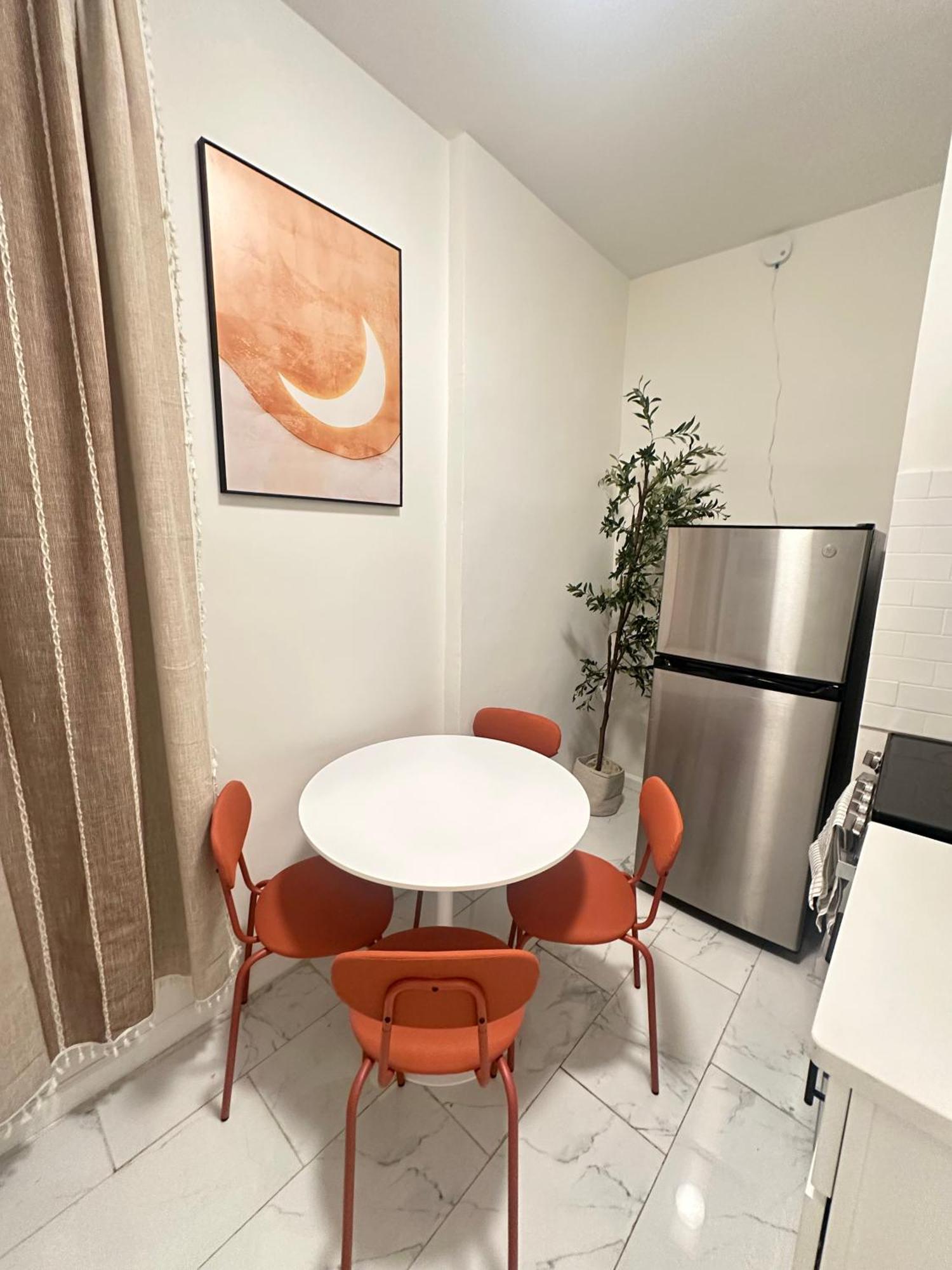 Aura Style 3bd At Times Square Manhattan New York