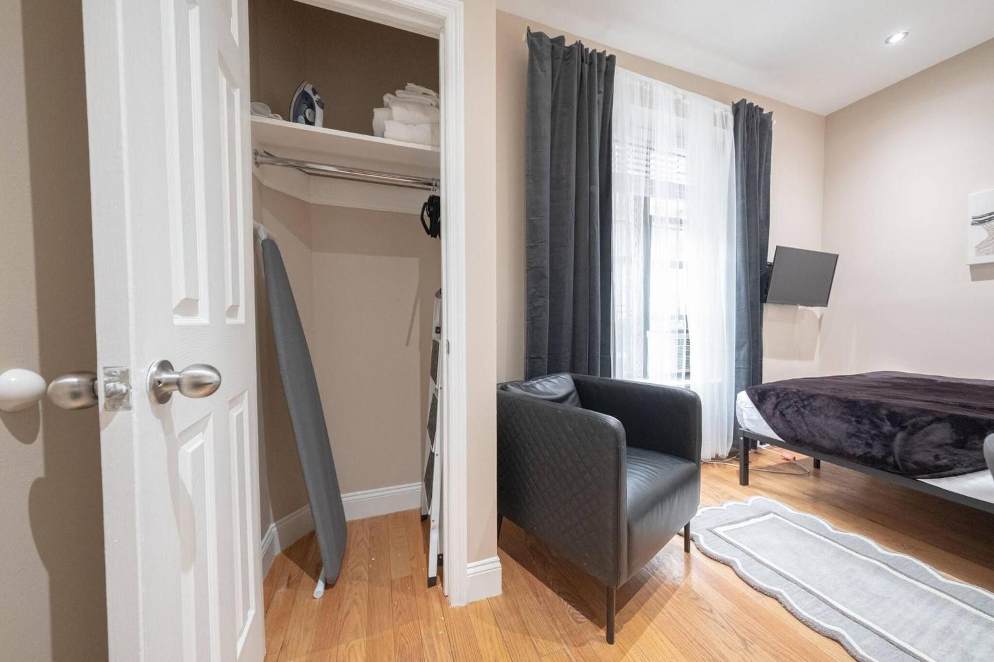 Spacious 4br 2ba Duplex With Private Patio Wd Appartement *