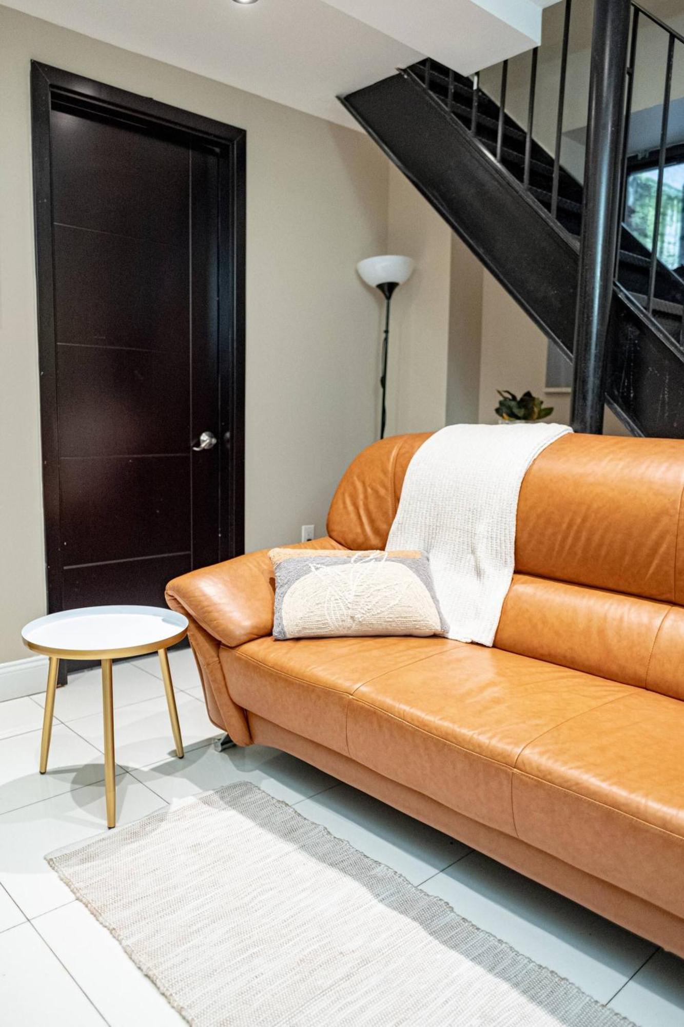 Appartement Spacious 4br 2ba Duplex With Private Patio Wd *