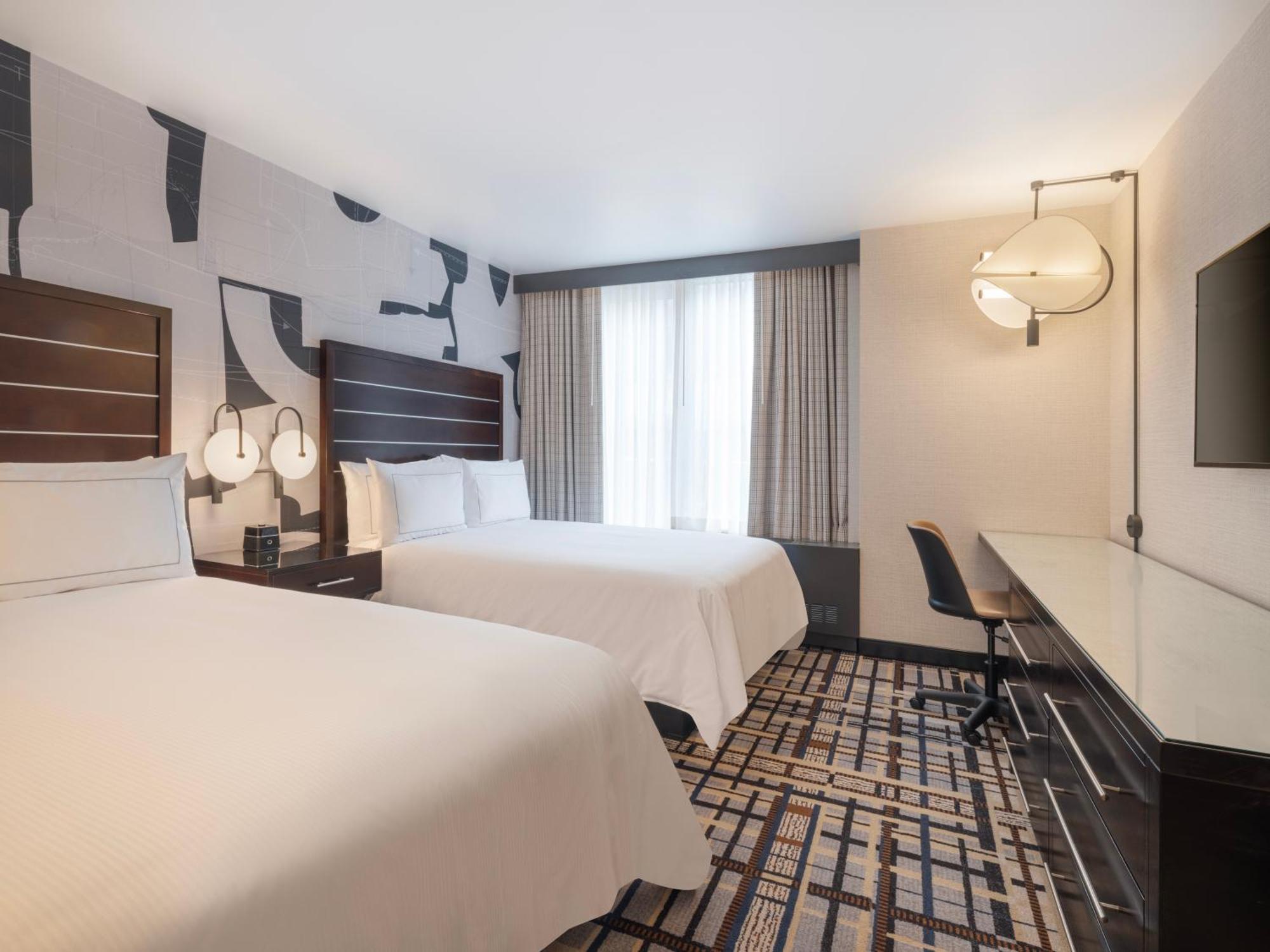 Hotel Hilton Fashion District 4*