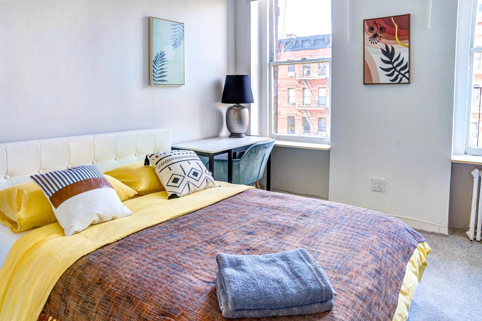 3bd Comfy Unit In Hells Kitchen New York