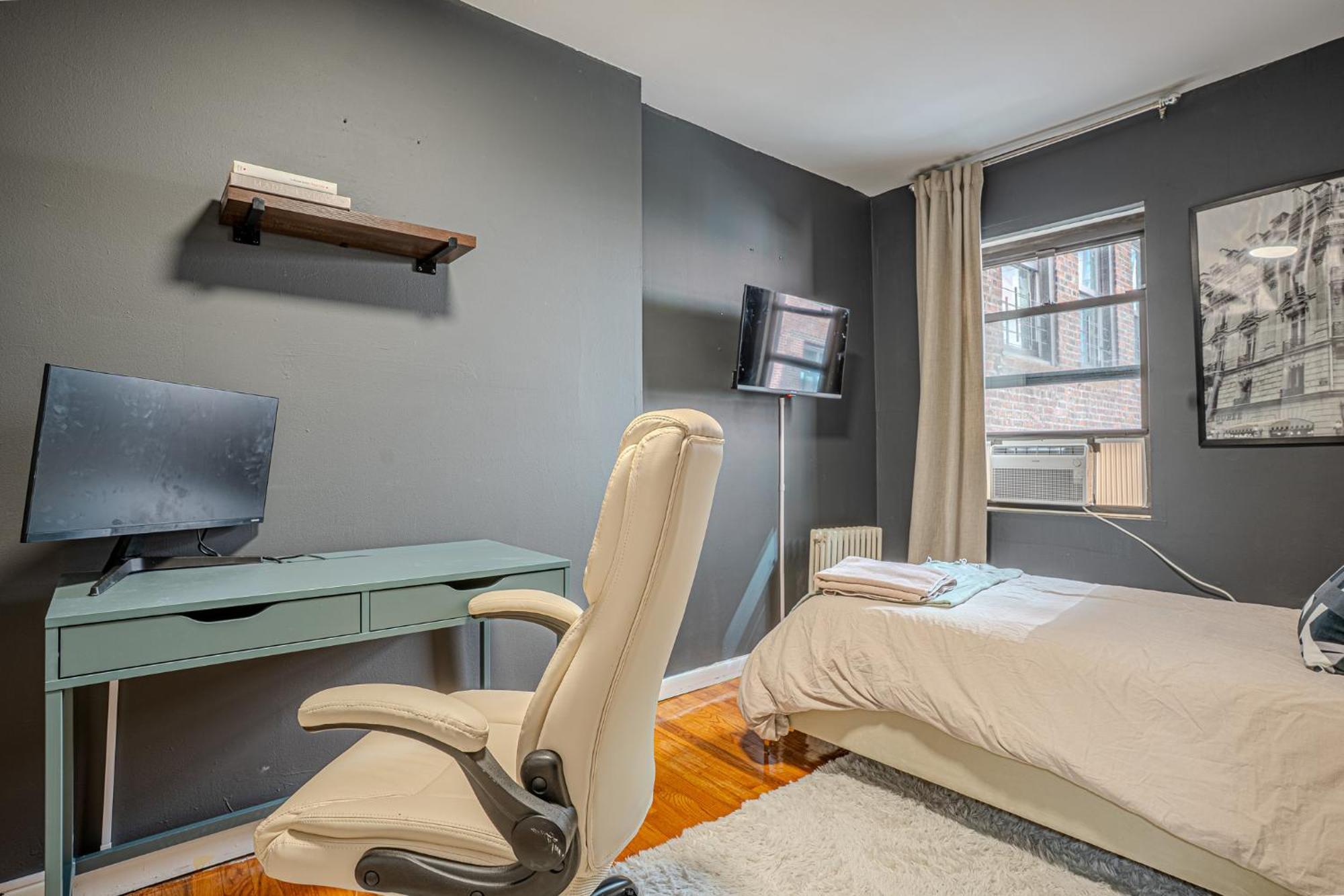 Apartment Stylish 3bd Near Empire New York