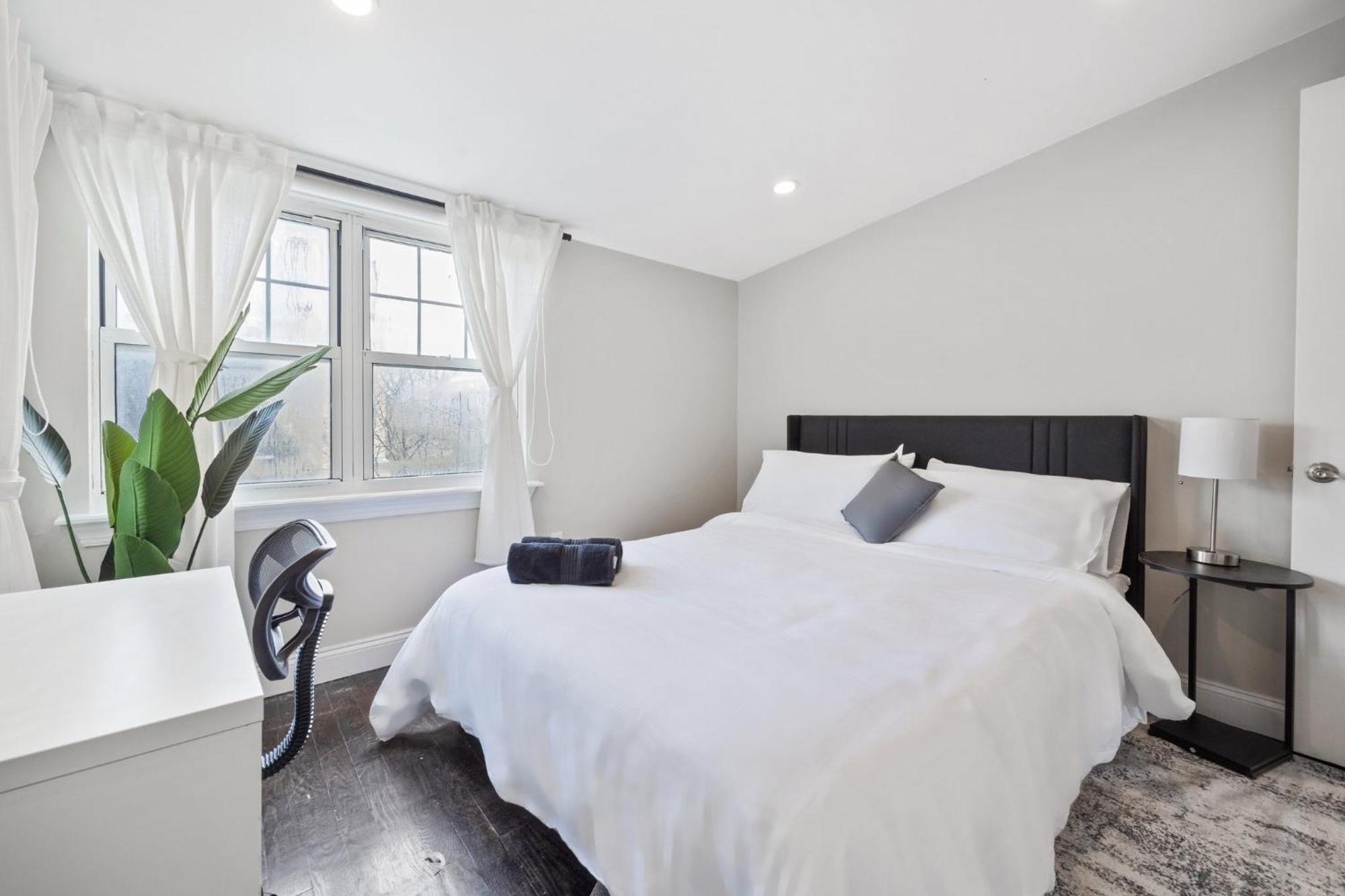 Apartment Biggest Duplex 6bd In Bushwick For 16 Guests