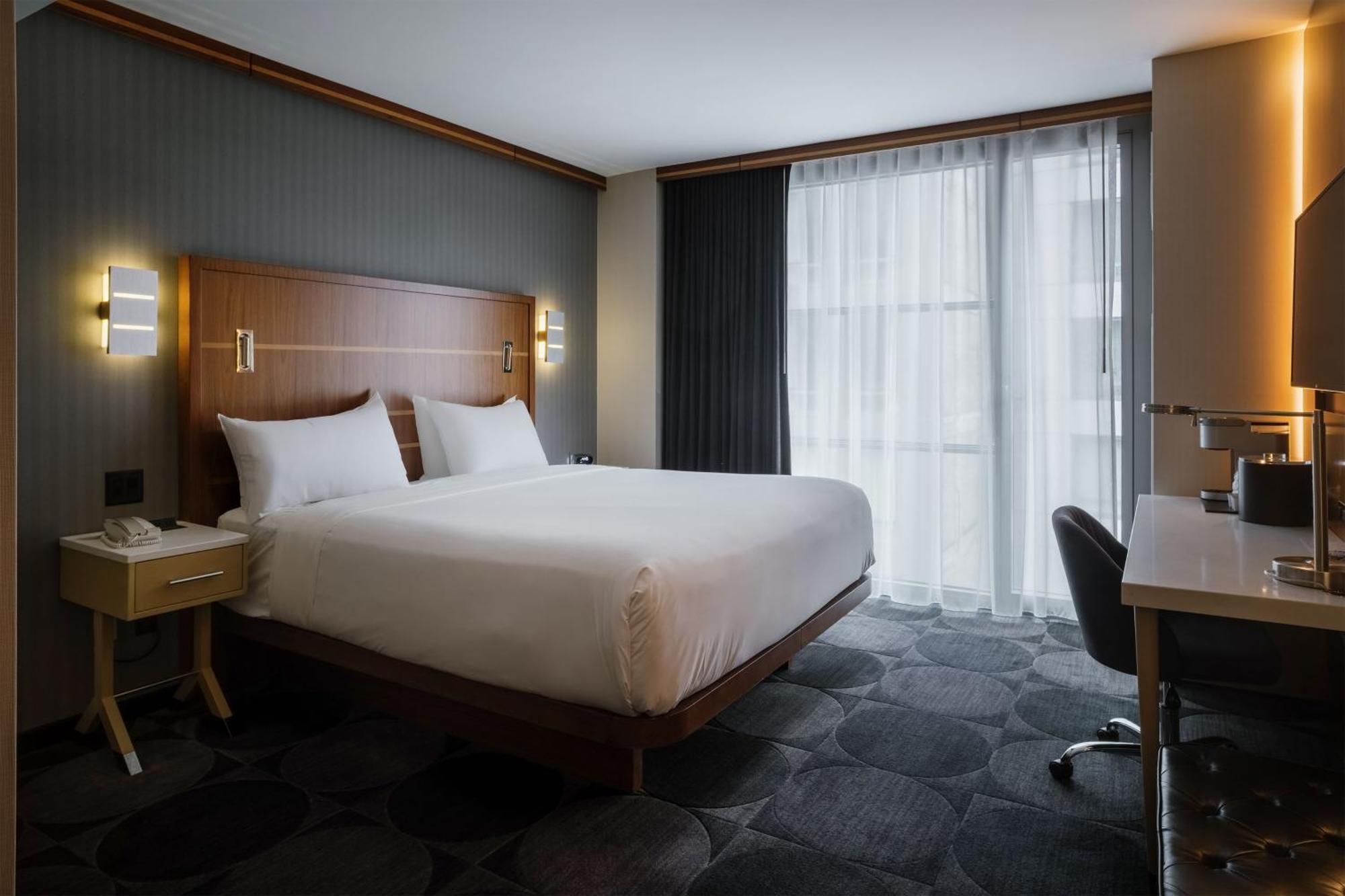 Hotel Crowne Plaza Hy36 Midtown Manhattan By Ihg New York
