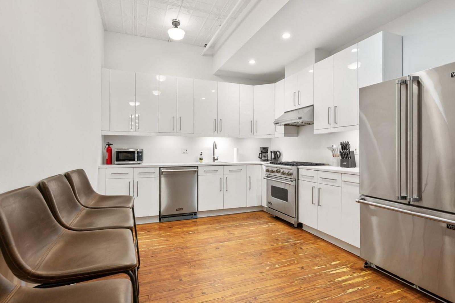 Massive Soho Loft 4 Bedrooms 2 Bath 7 Beds Hotel New York