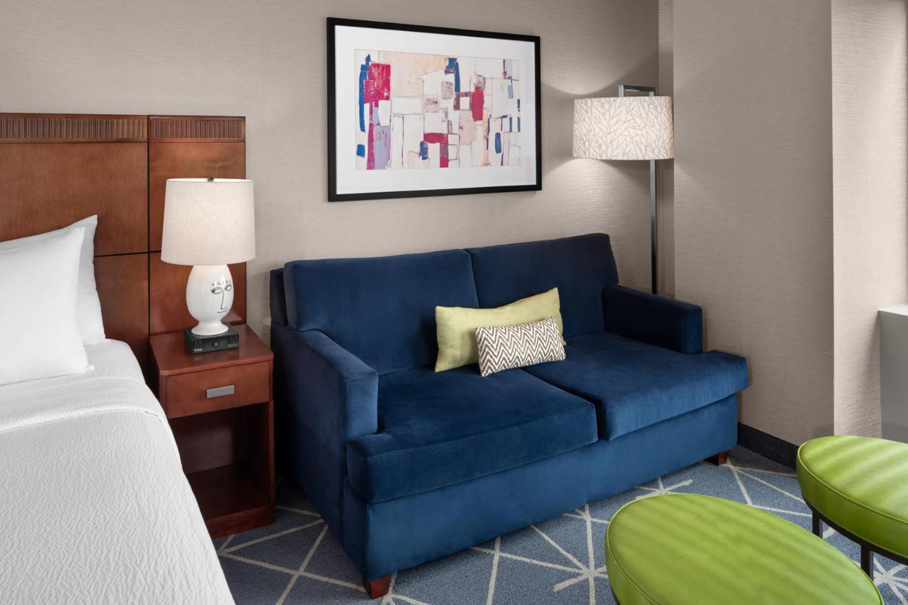 Hotel Courtyard Manhattan/midtown East 4*