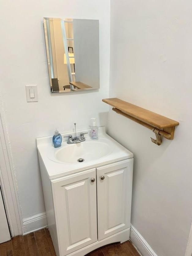 Inn Private With Shared Bath On Union Square 11 *