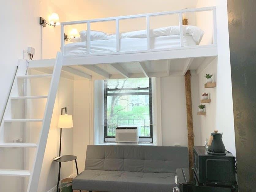 Inn Private With Shared Bath On Union Square 11 *