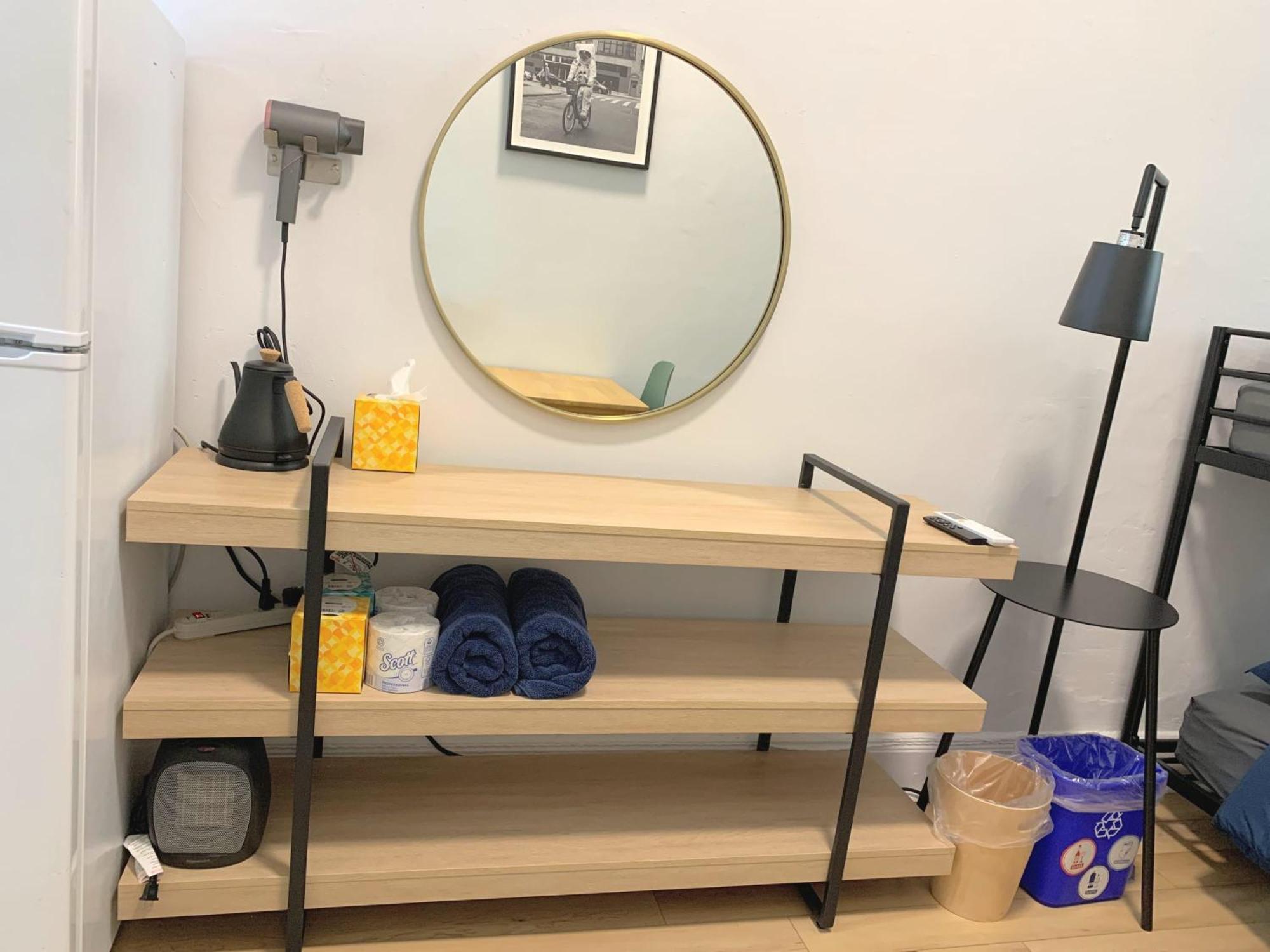 Chelsea Studio-shared Bathroom With Kitchen Twin Bunk Bed New York