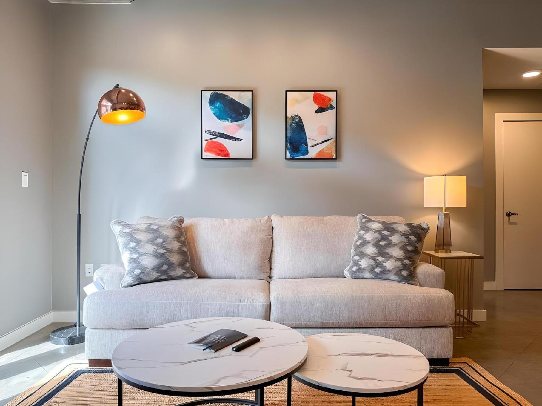 Séjour chez l'habitant Ruby At Brighton 2-min Walk To Ocean & Subway Chic