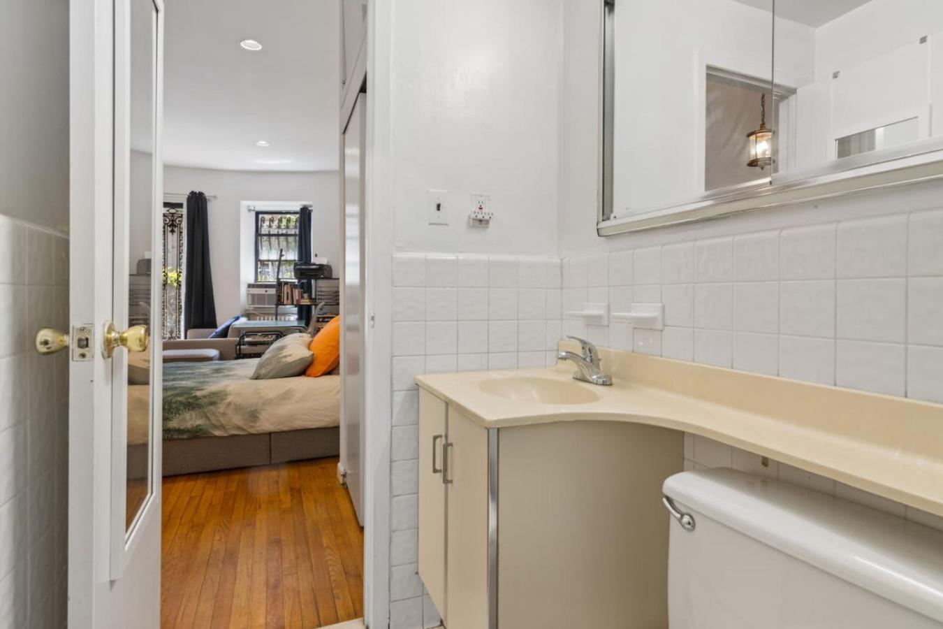 Stylish In Park Location Ever Apartment