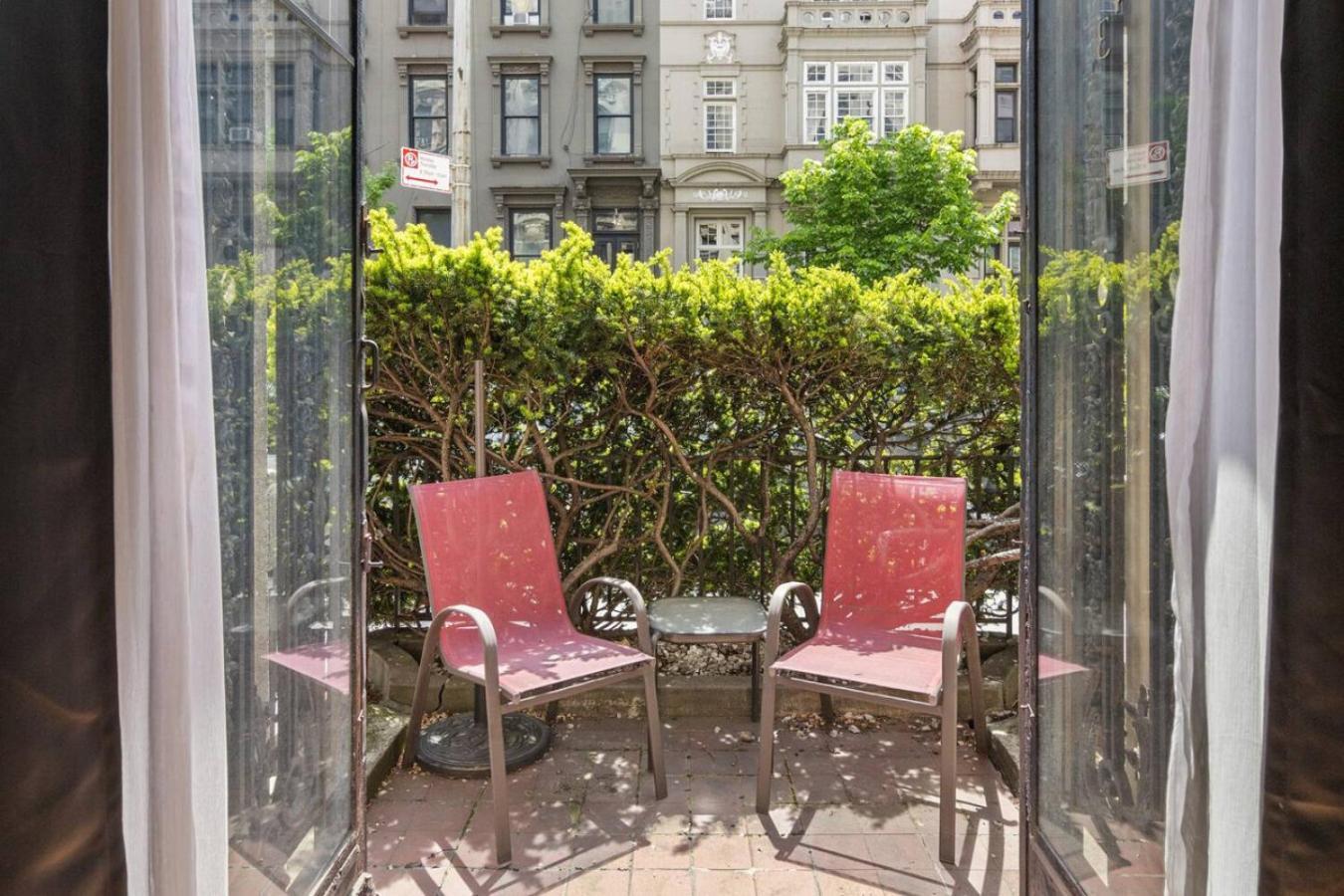 Stylish In Park Location Ever New York