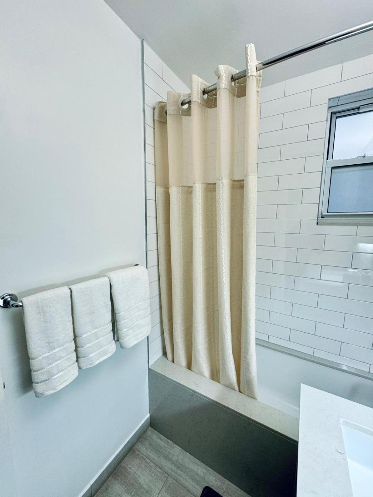 Upper East Side 2 Bedrooms Gem New York