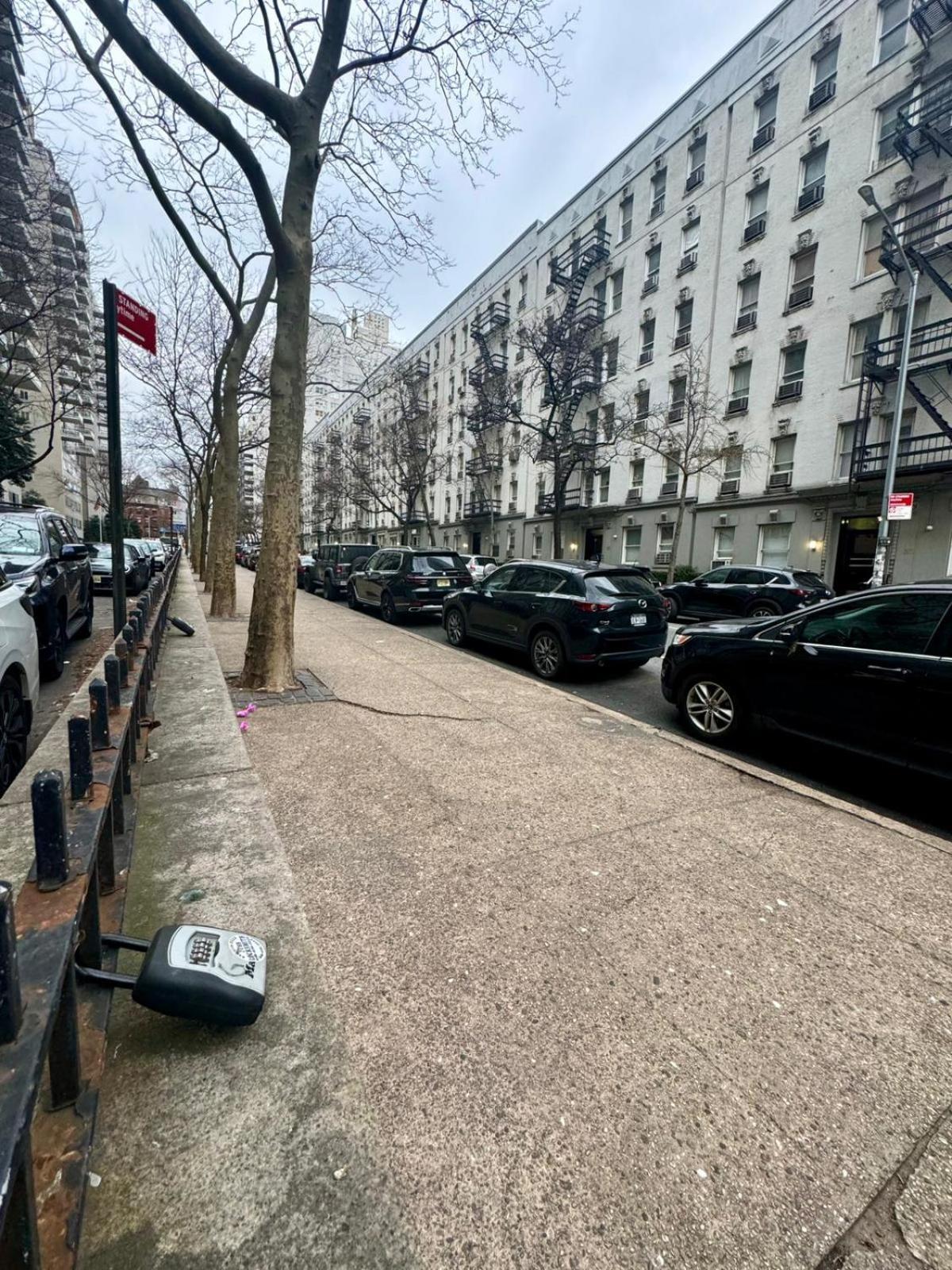 Upper East Side 2 Bedrooms Gem *