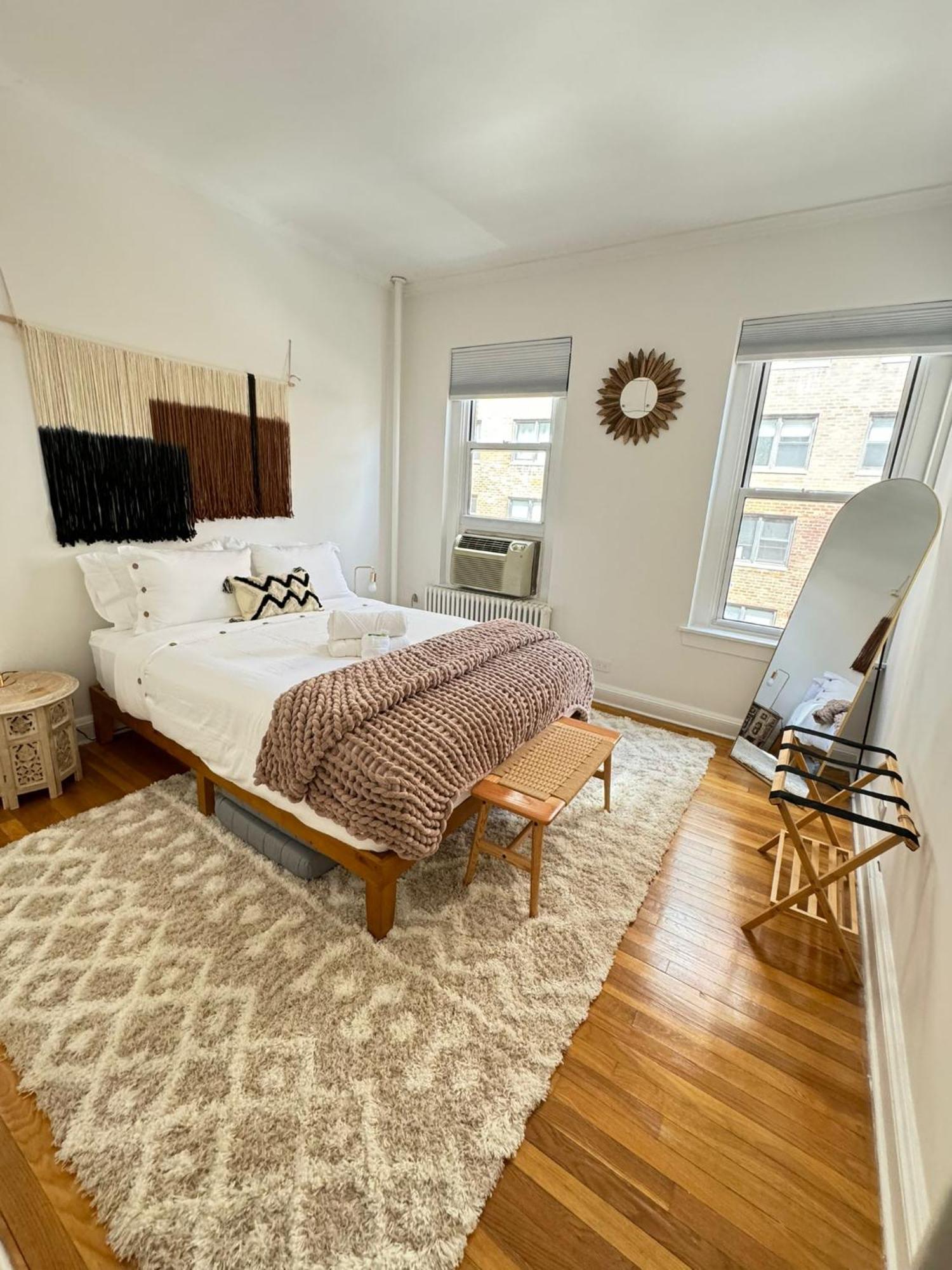 Upper East Side 2 Bedrooms Gem Apartment *