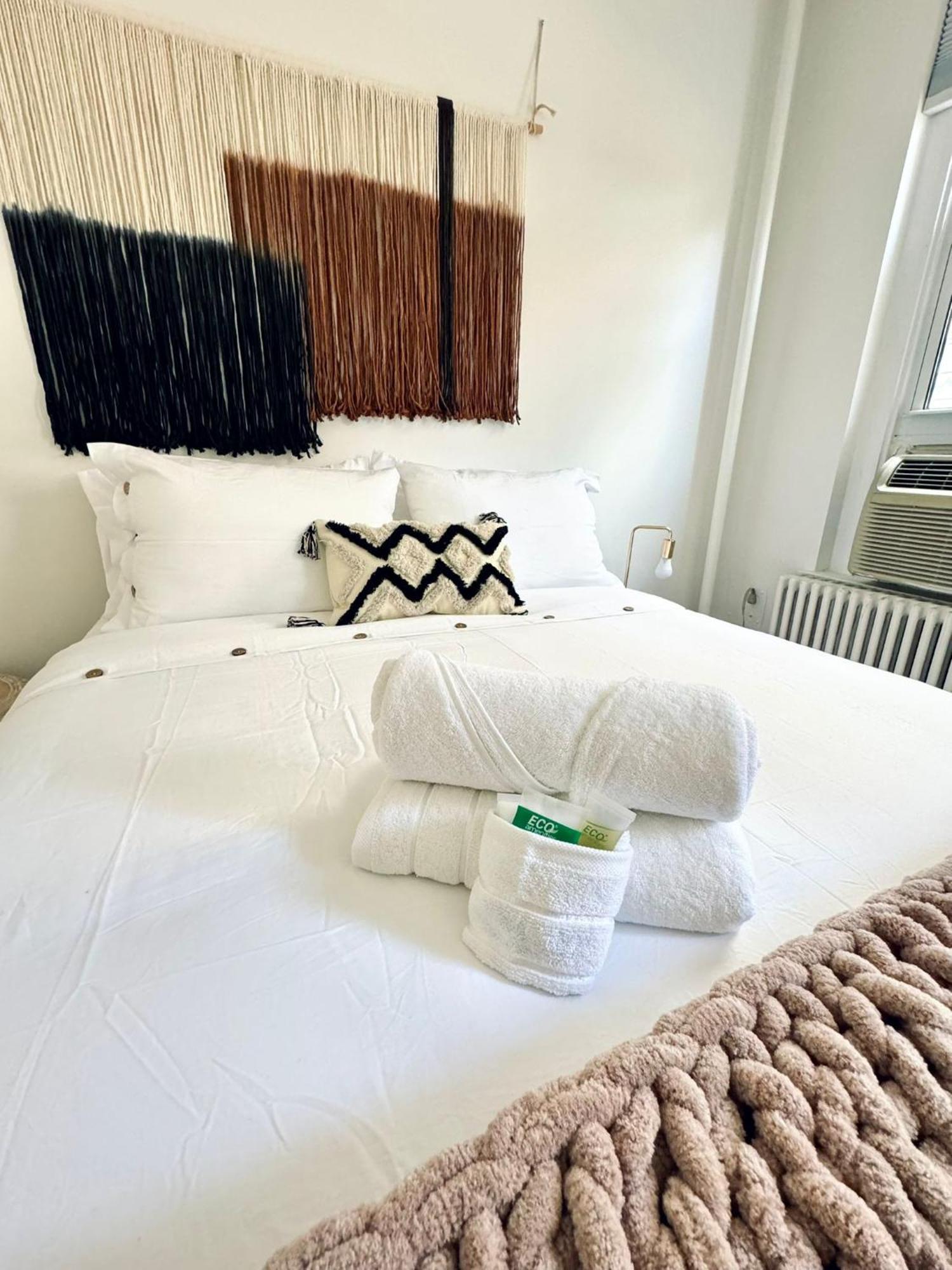 Upper East Side 2 Bedrooms Gem Apartment New York