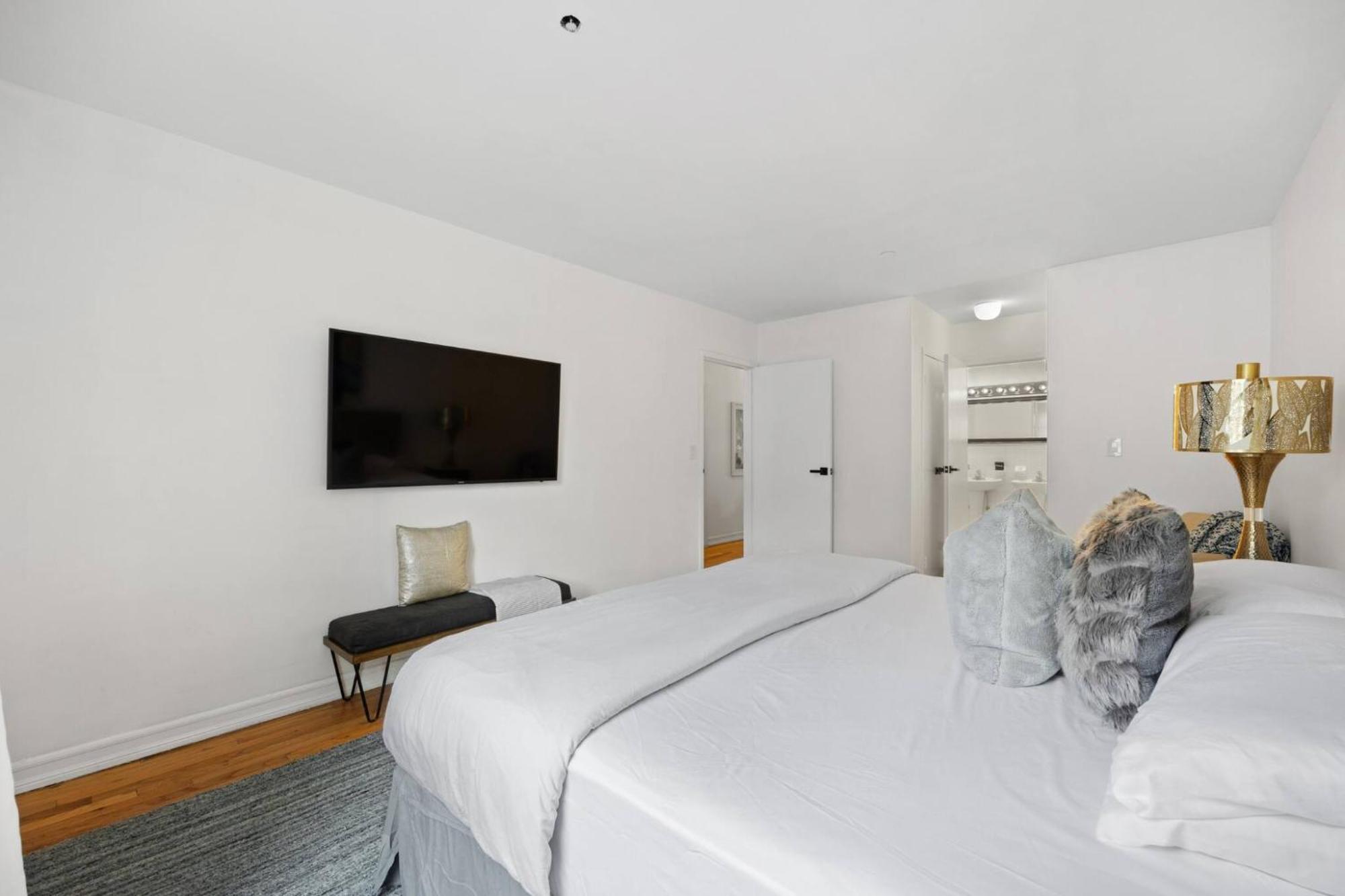 Harlem Renaissance Apartment