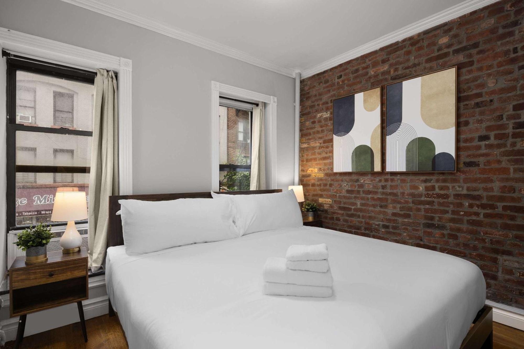 Sleek Lower East Side Retreat *