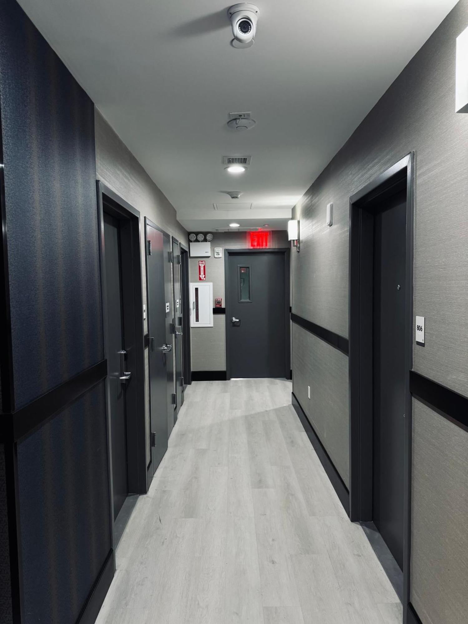 Capital Long Island Hotel