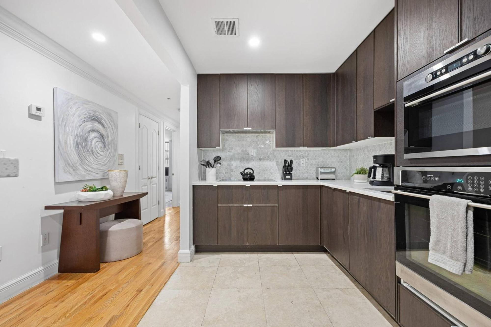 The Apollo Apartment *