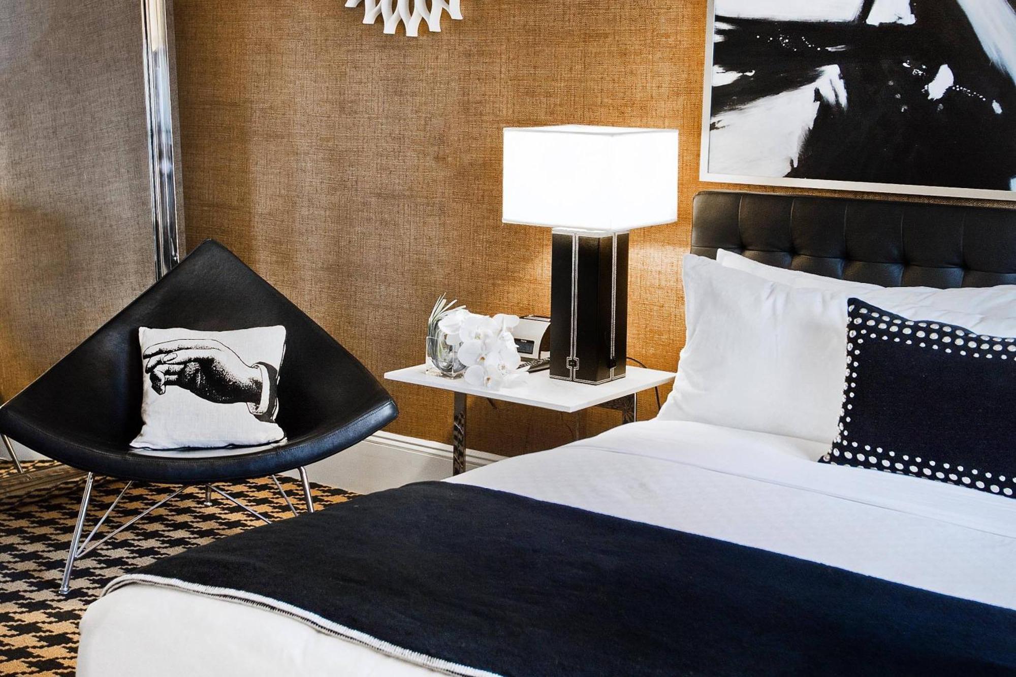 Ameritania At Times Square 4*