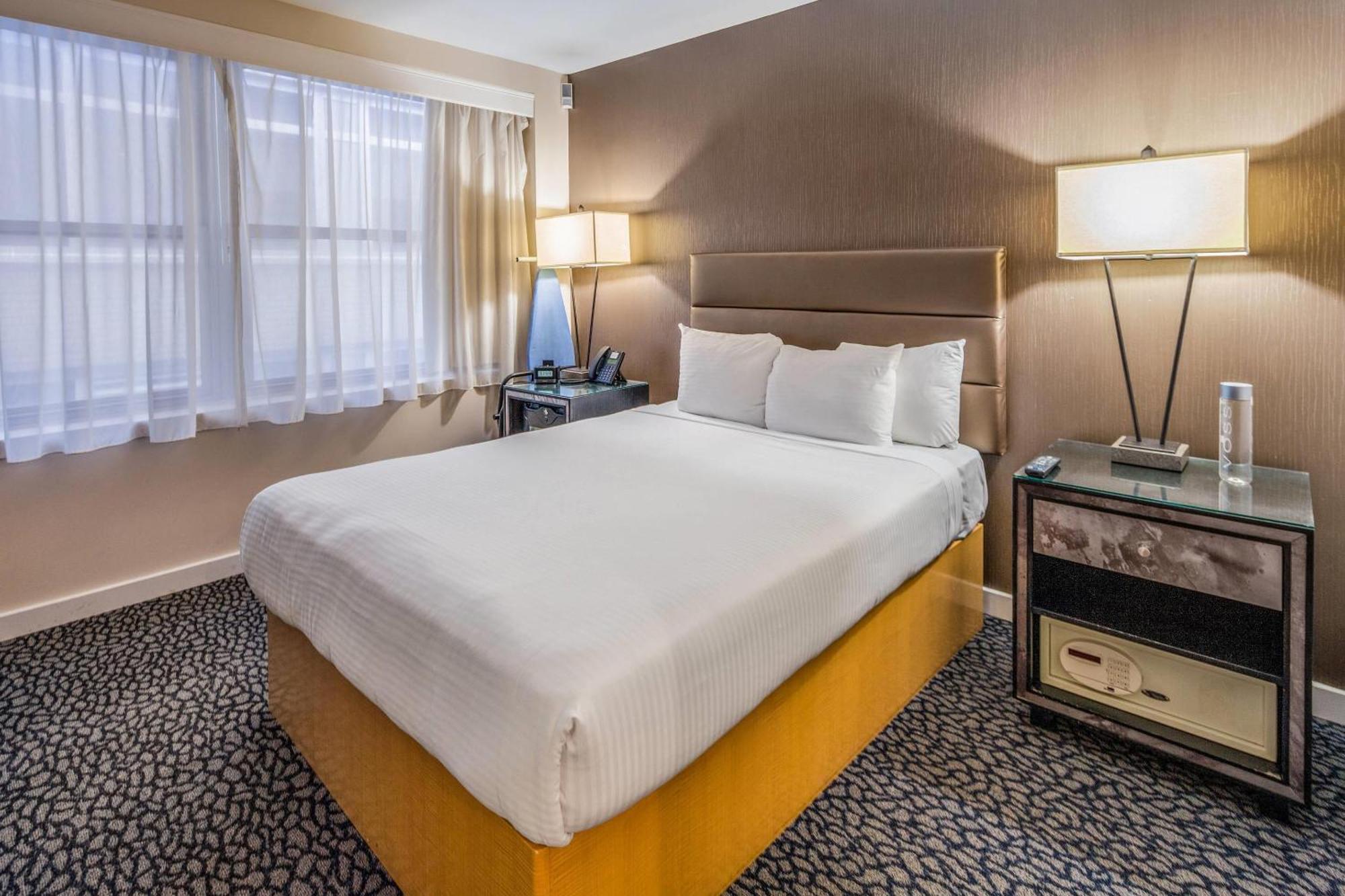 The Historic Blue Angel Lexington Ave, An Ascend Collection New York