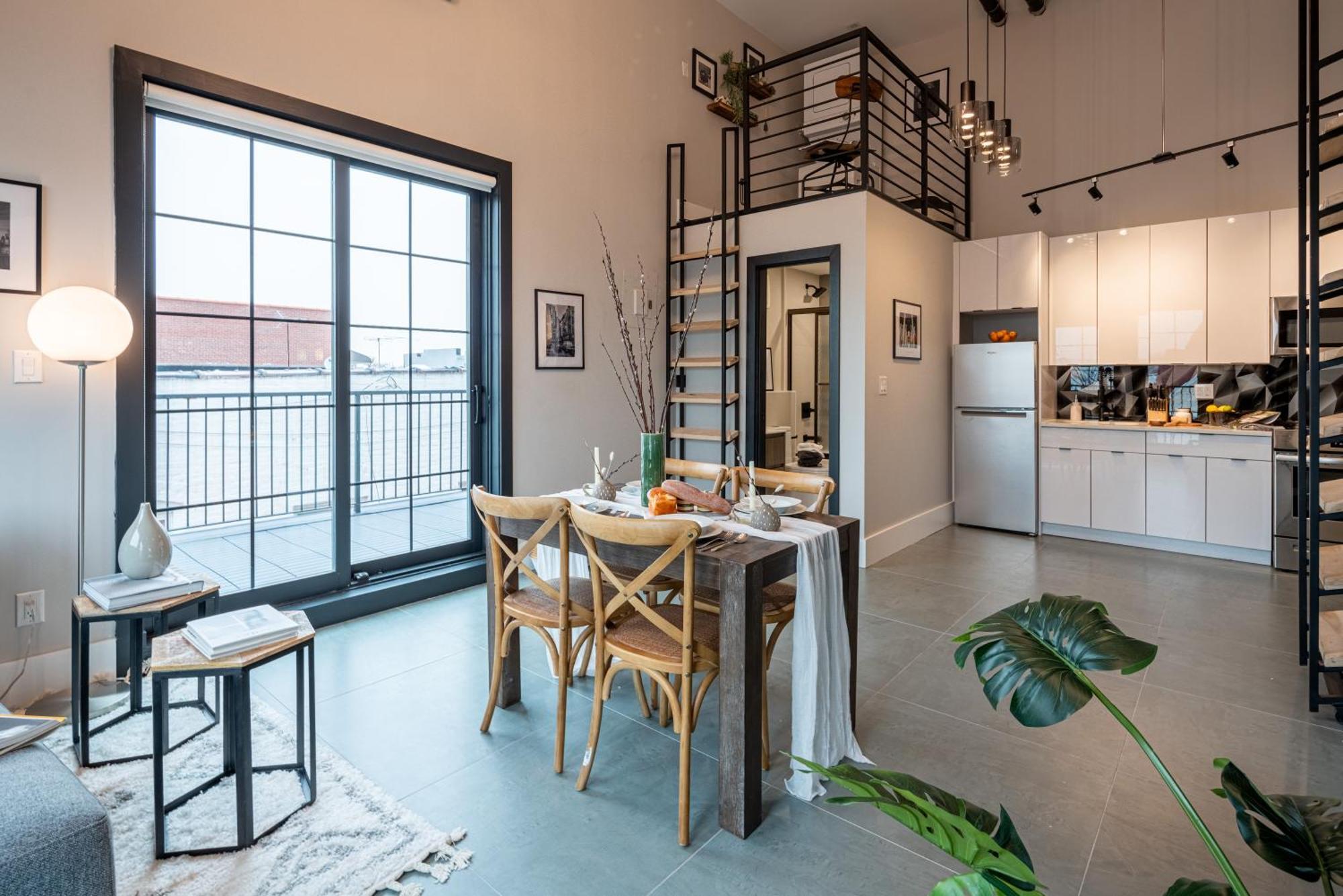 Brooklyn Bay Lofts - Modern Chic With Rooftop Terrace *