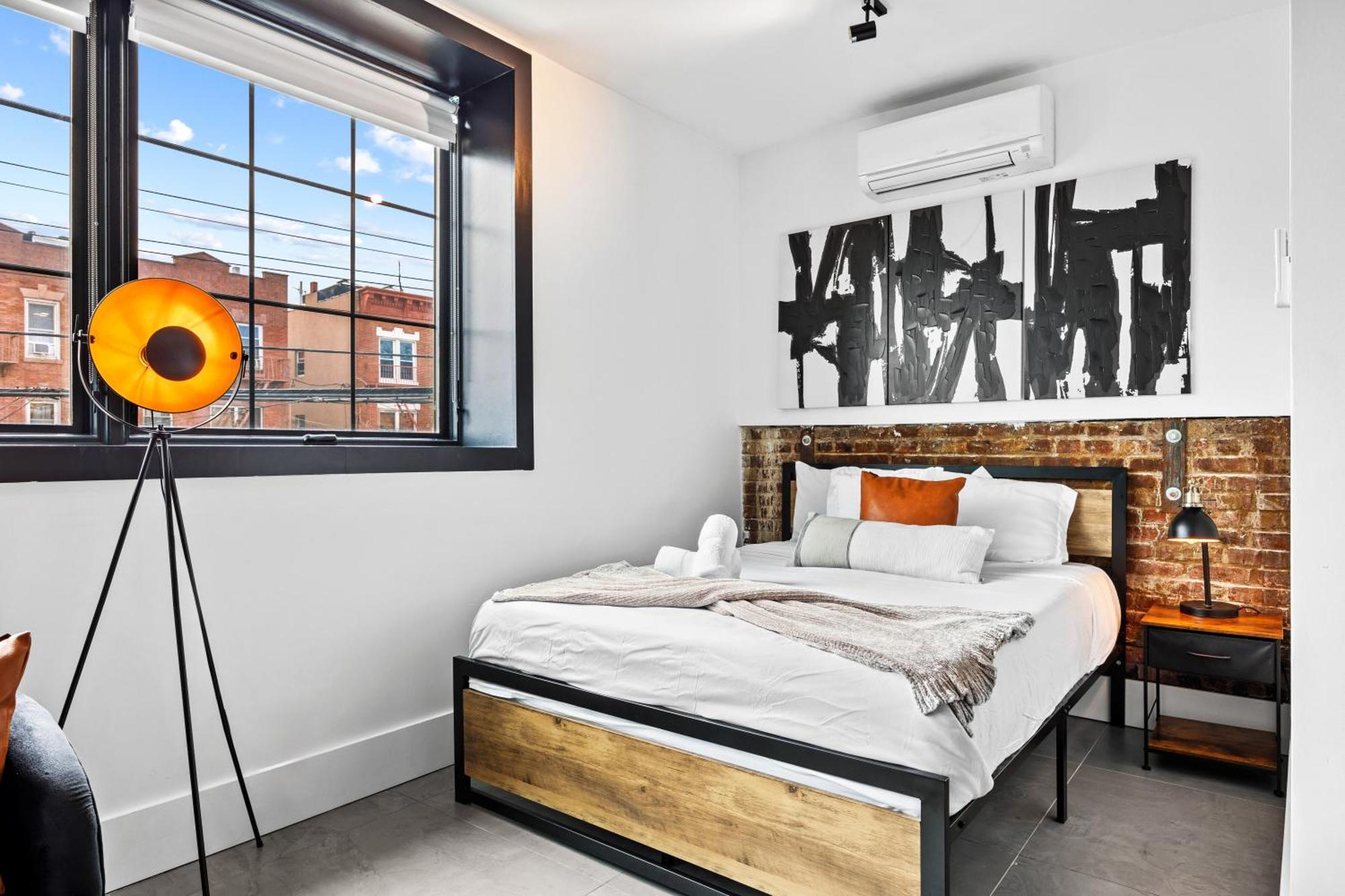 Brooklyn Bay Lofts - Modern Chic With Rooftop Terrace Apartment *